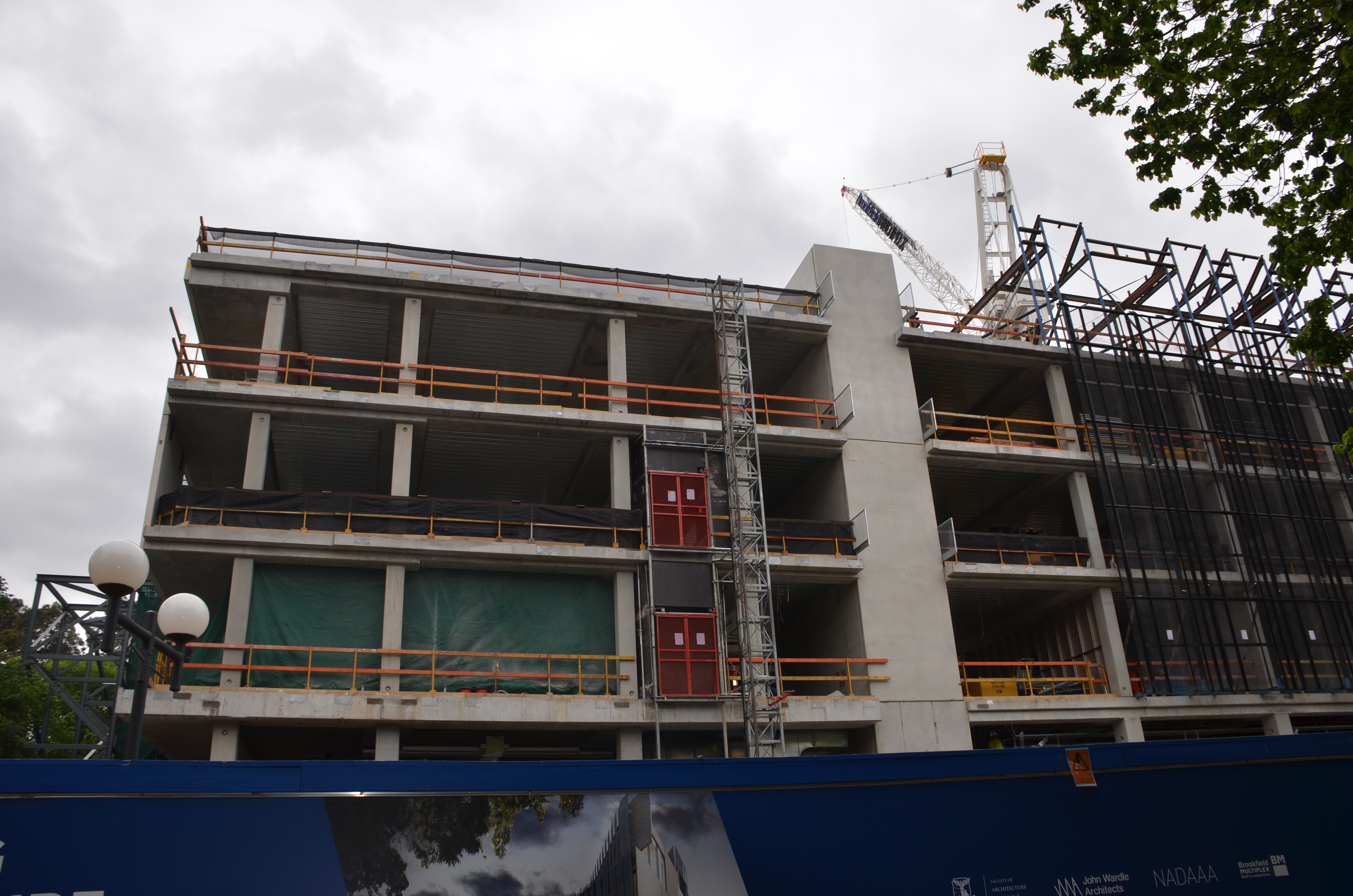 https://archive.abp.unimelb.edu.au/objects/images/Construction/Images/Plant and Equipment/Scanclimber hoist/DSC_3383.JPG https://archive.abp.unimelb.edu.au/objects/images/Construction/Images/Plant and Equipment/Scanclimber hoist/DSC_3383.JPG
