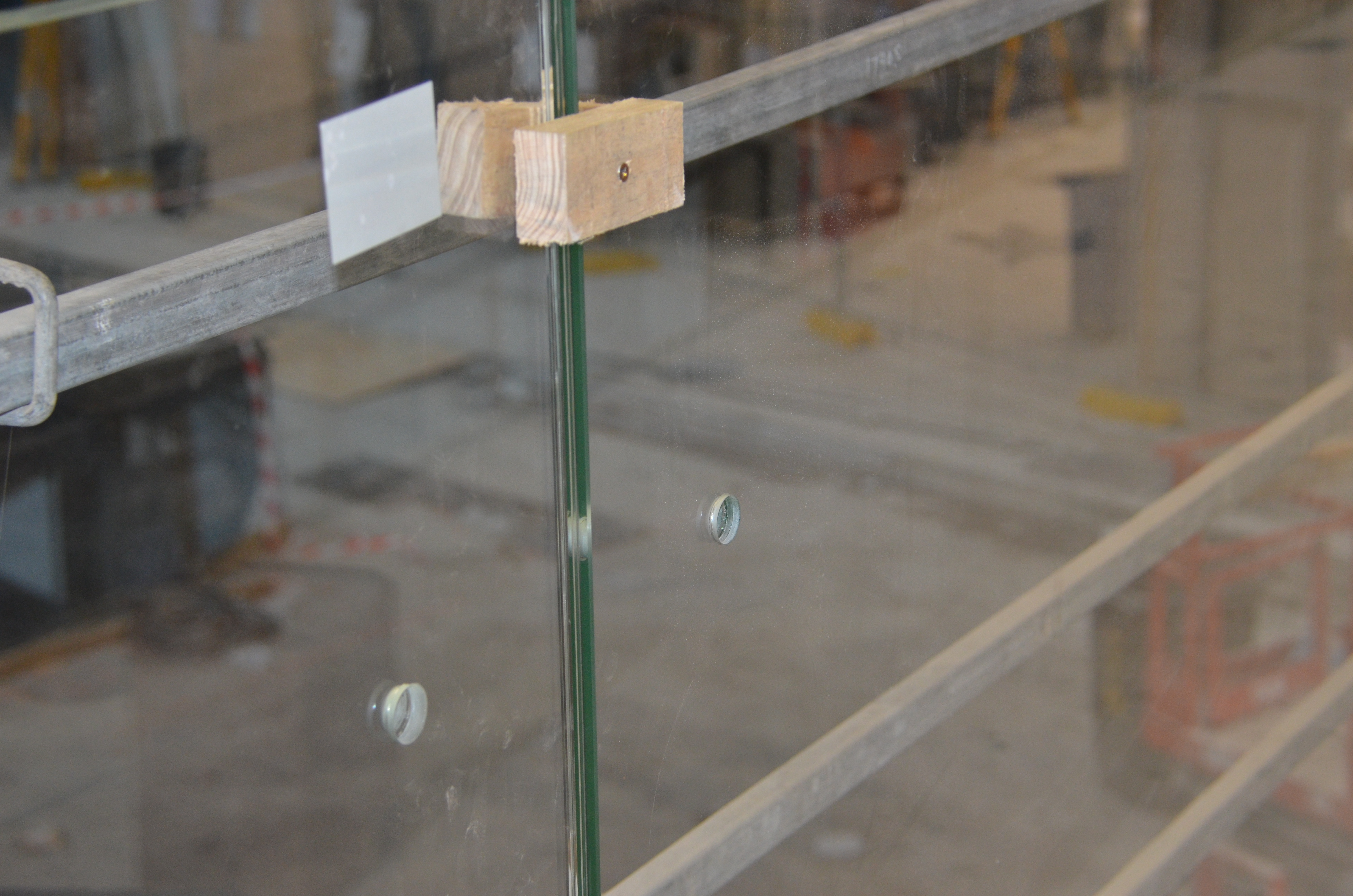https://archive.abp.unimelb.edu.au/objects/images/Construction/Images/Stairs, walkways and balustrades/Glazed balustrades/DSC_8703.JPG