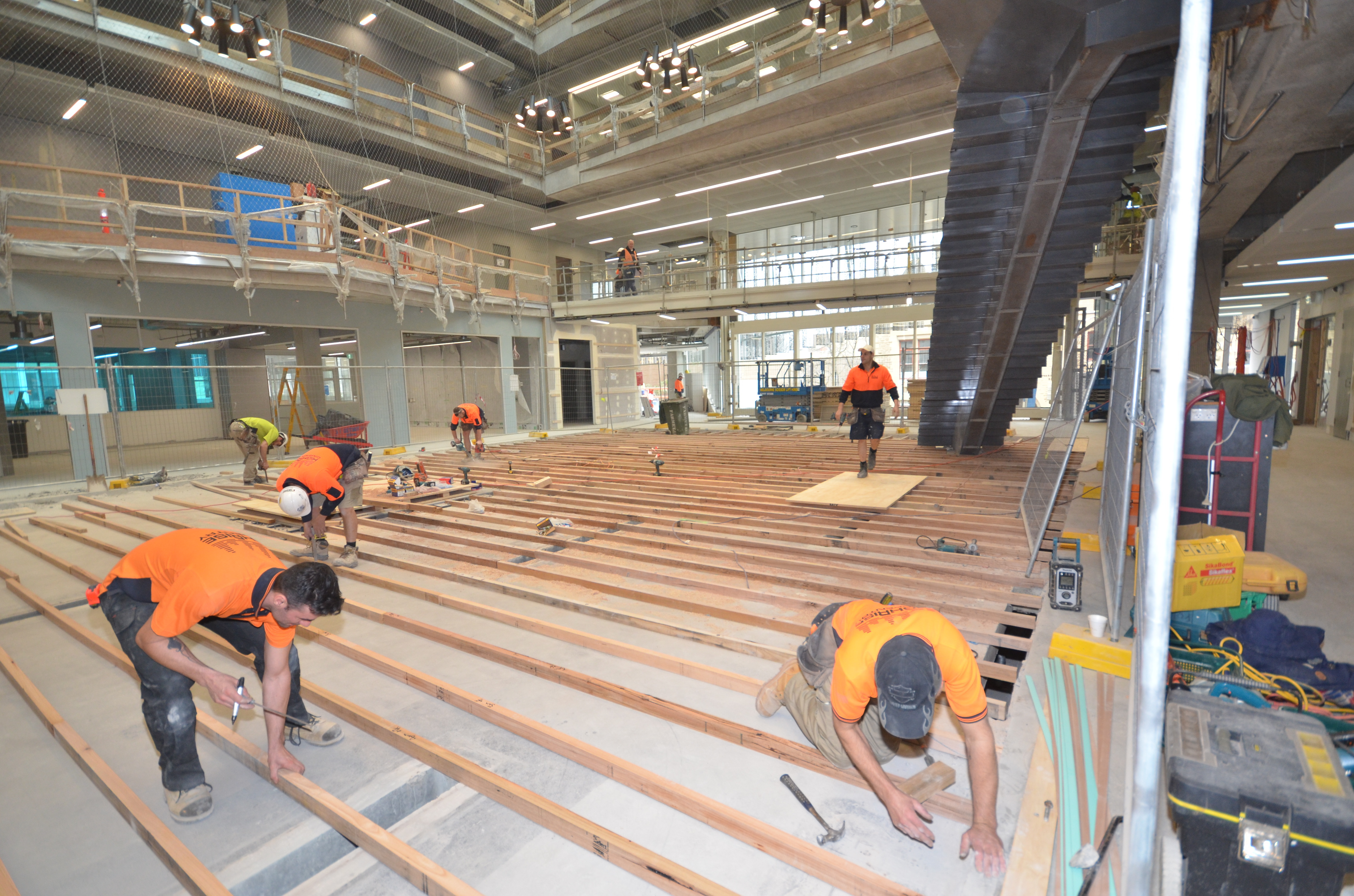 https://archive.abp.unimelb.edu.au/objects/images/Construction/Images/Floors and finishes/Atrium timber/DSC_8883.JPG https://archive.abp.unimelb.edu.au/objects/images/Construction/Images/Floors and finishes/Atrium timber/DSC_8883.JPG