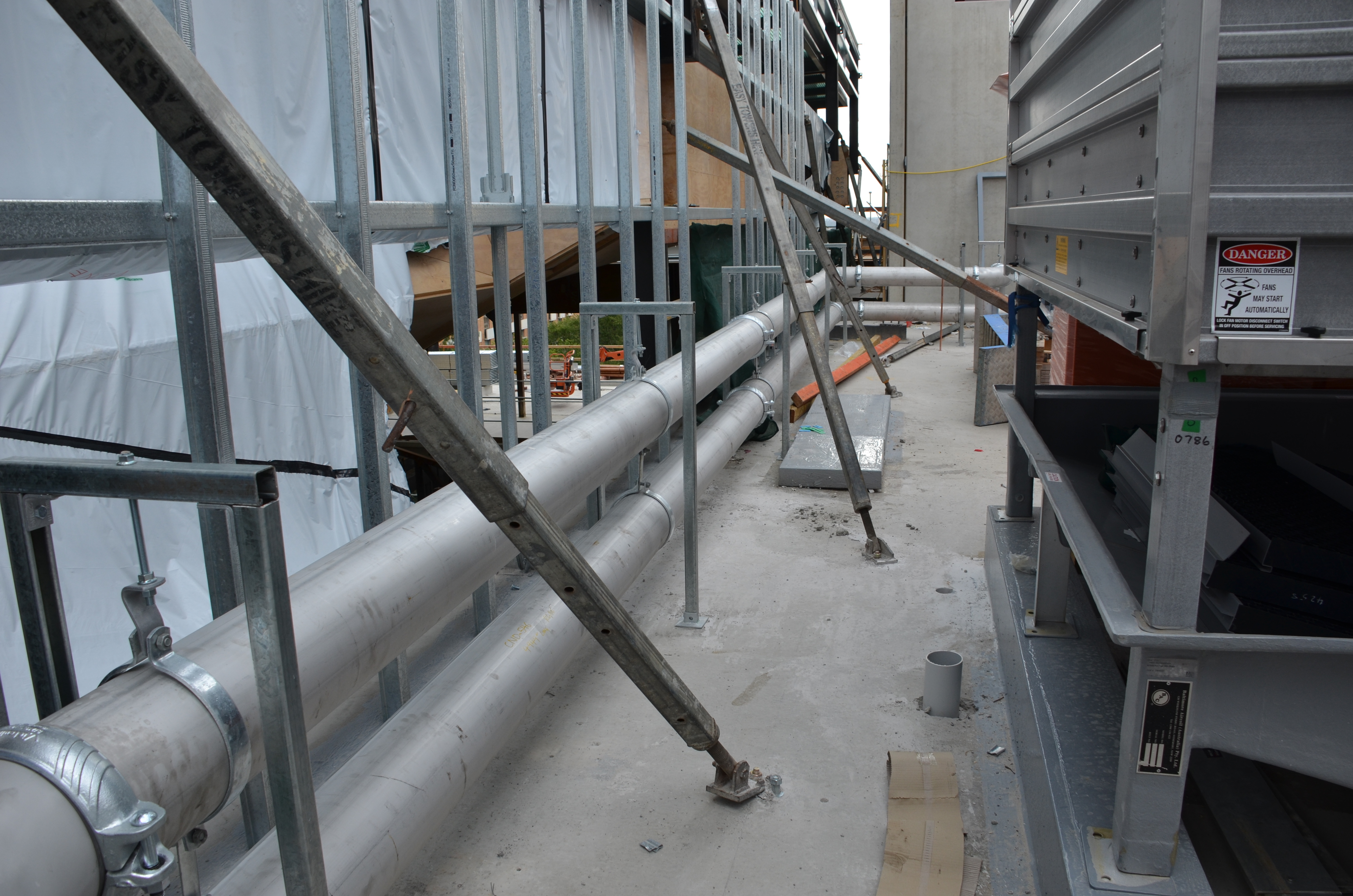 https://archive.abp.unimelb.edu.au/objects/images/Construction/Images/Services/Mechanical/Roof level plant/DSC_5666.JPG