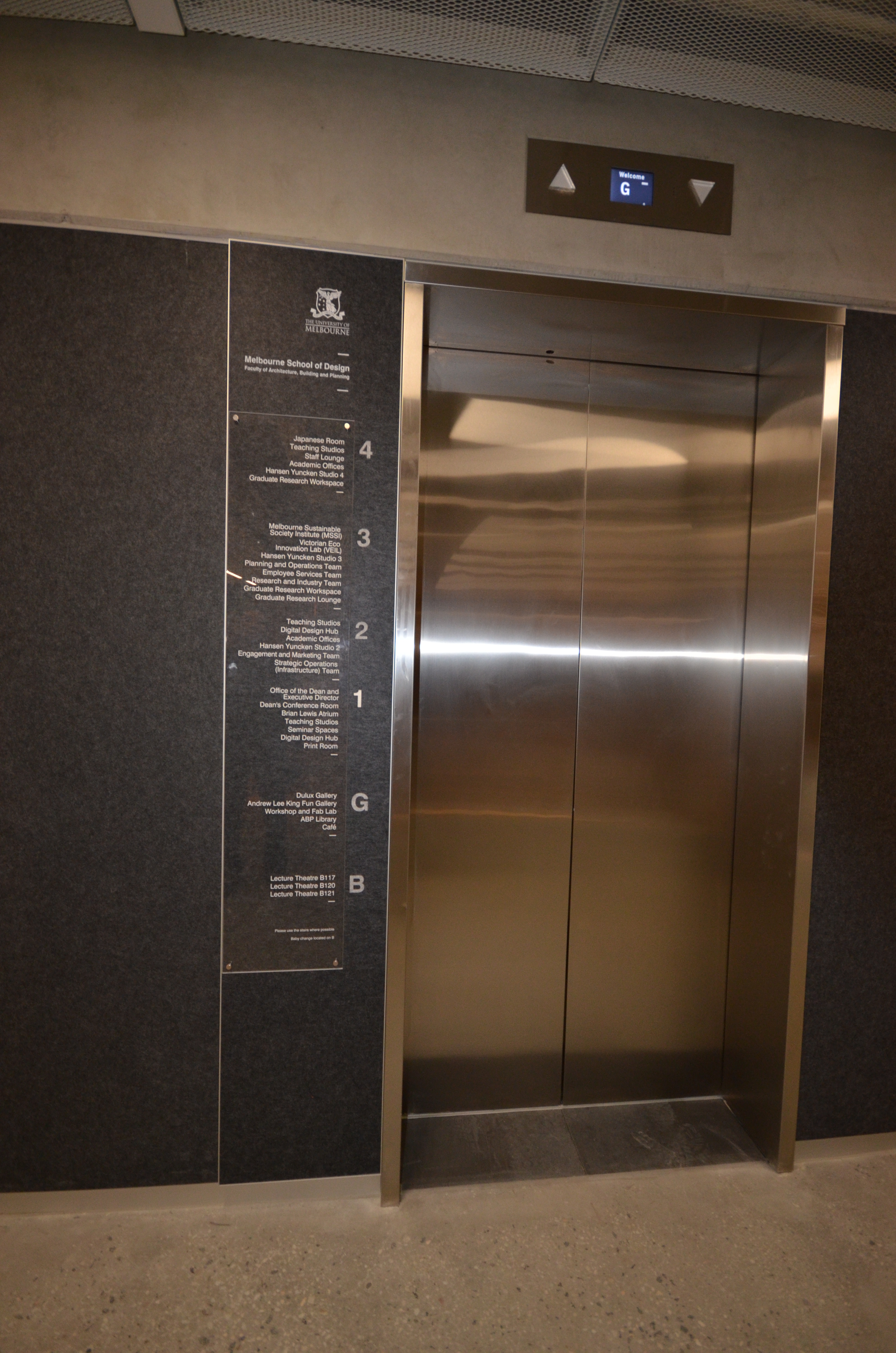 https://archive.abp.unimelb.edu.au/objects/images/Construction/Images/Services/Lift installation/Main lift bank/DSC_9944.JPG