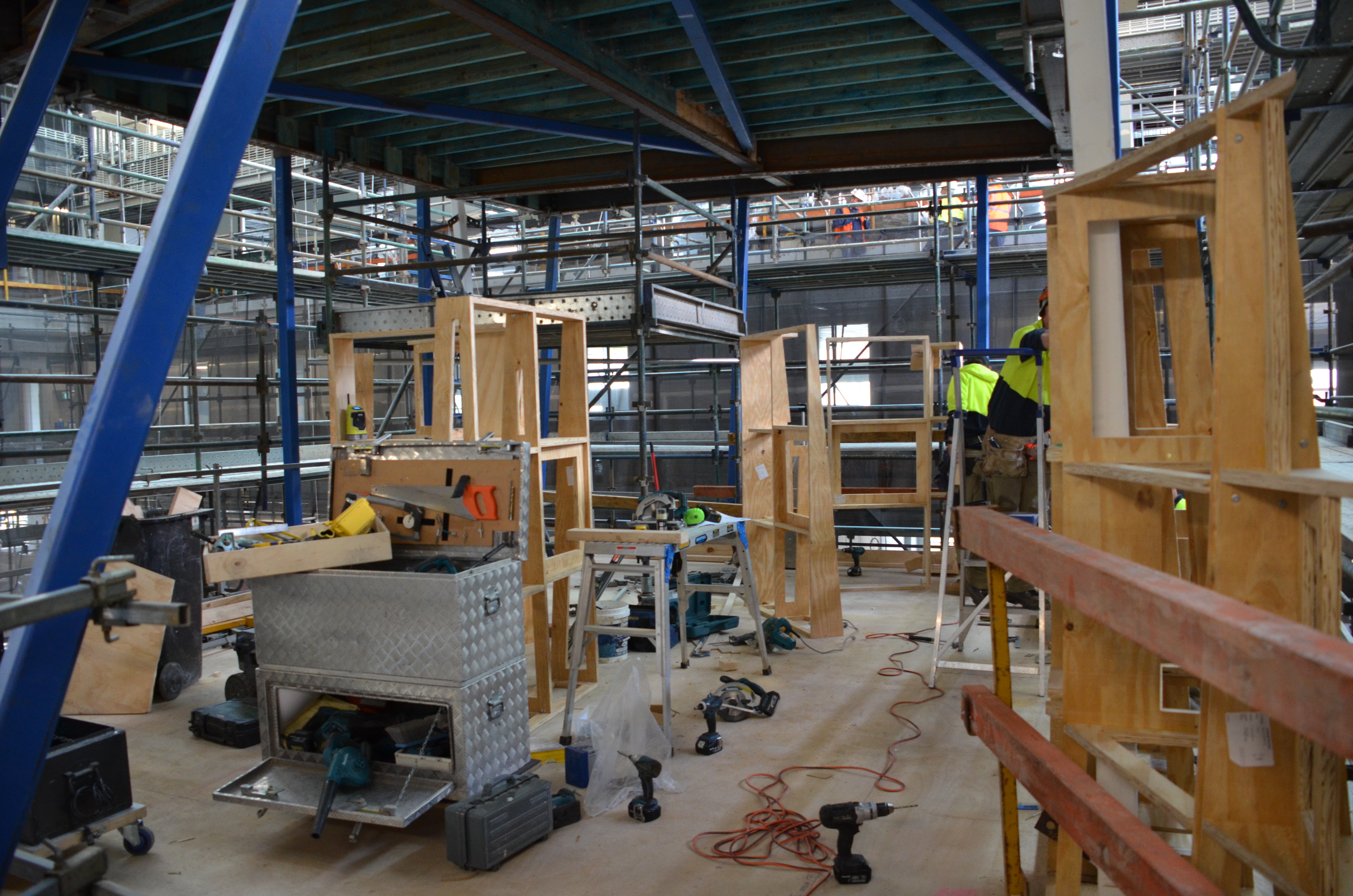 https://archive.abp.unimelb.edu.au/objects/images/Construction/Images/Hanging studio/Wall framing/DSC_7547.JPG https://archive.abp.unimelb.edu.au/objects/images/Construction/Images/Hanging studio/Wall framing/DSC_7547.JPG