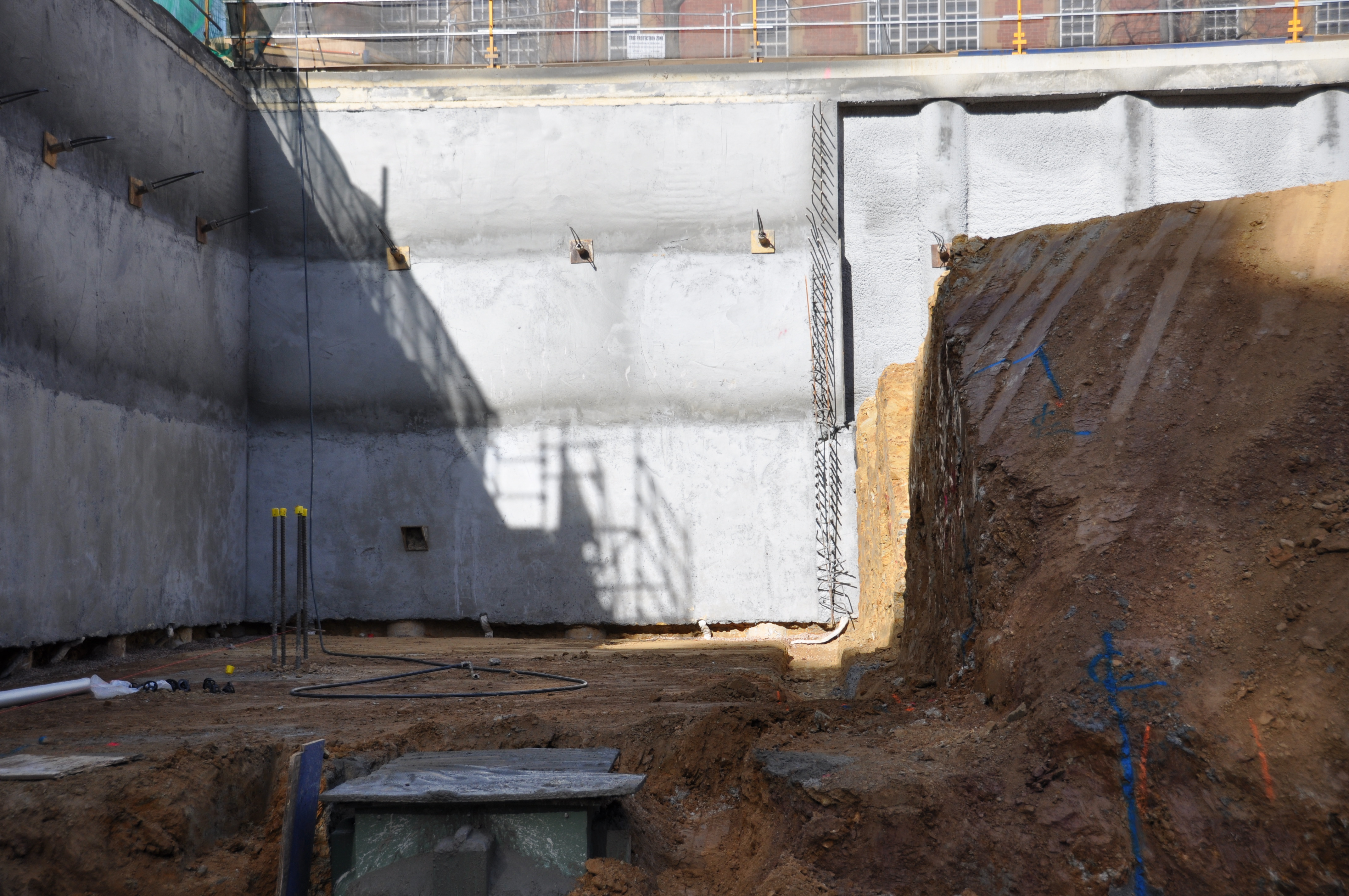 https://archive.abp.unimelb.edu.au/objects/images/Construction/Images/Water storage tank & pump room/DSC_0313.JPG https://archive.abp.unimelb.edu.au/objects/images/Construction/Images/Water storage tank & pump room/DSC_0313.JPG