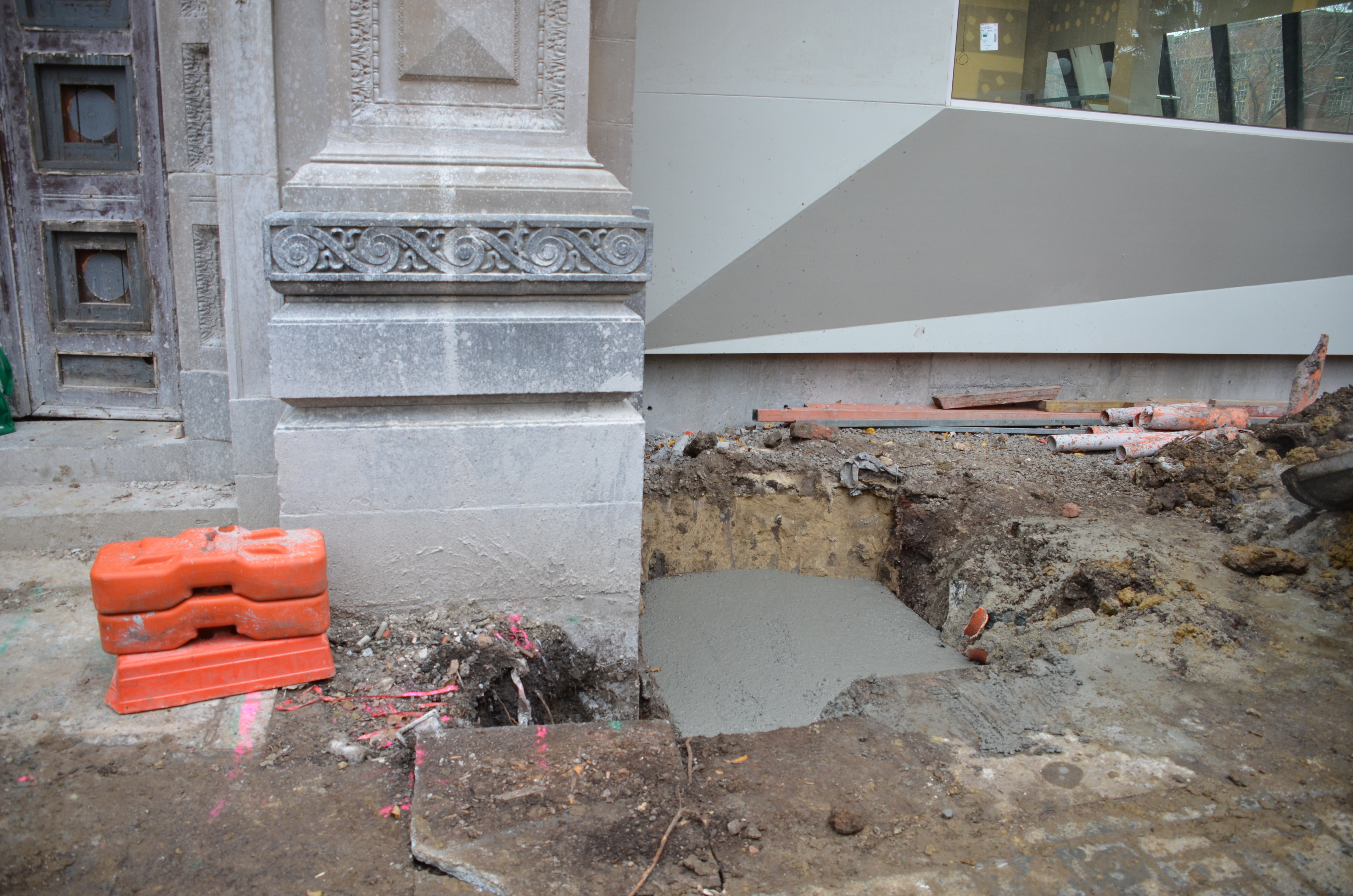https://archive.abp.unimelb.edu.au/objects/images/Construction/Images/Facades/Joseph Reed/Underpinning/DSC_8962.JPG