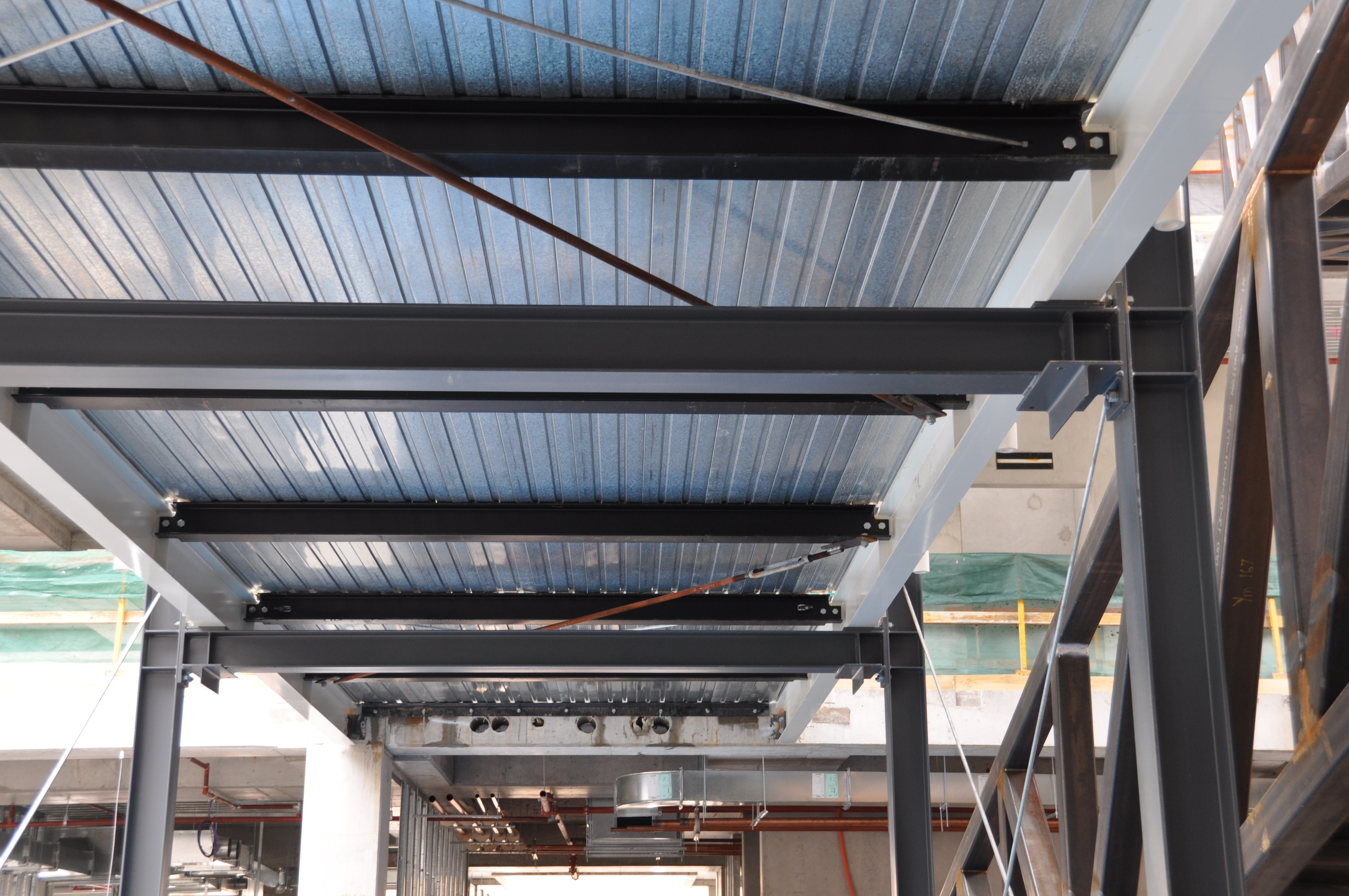 https://archive.abp.unimelb.edu.au/objects/images/Construction/Images/Stairs, walkways and balustrades/Structural steel walkways & support structure/DSC_4031.JPG
