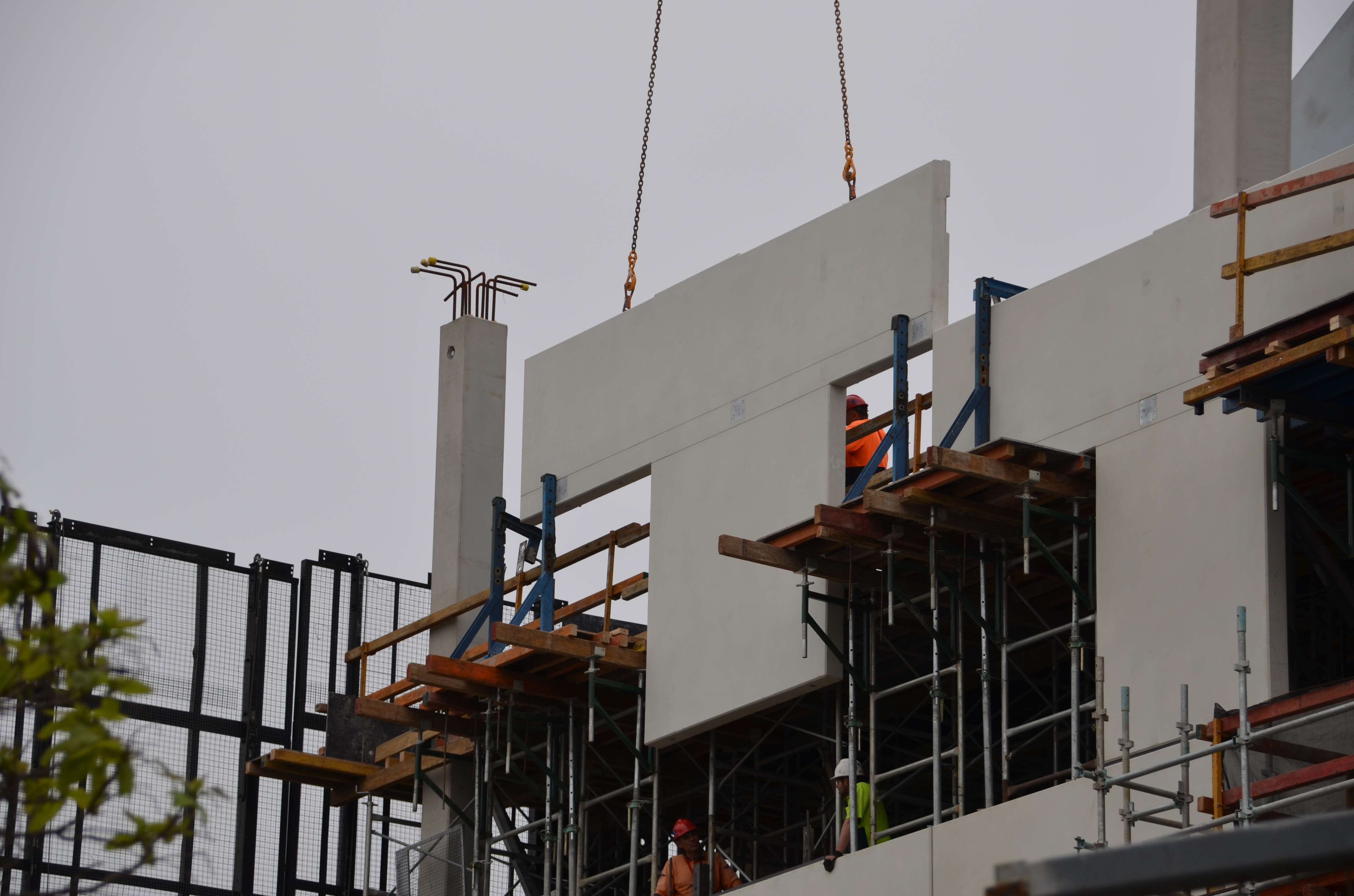 https://archive.abp.unimelb.edu.au/objects/images/Construction/Images/Facades/Precast concrete/Levels 1-5/DSC_2596.JPG https://archive.abp.unimelb.edu.au/objects/images/Construction/Images/Facades/Precast concrete/Levels 1-5/DSC_2596.JPG