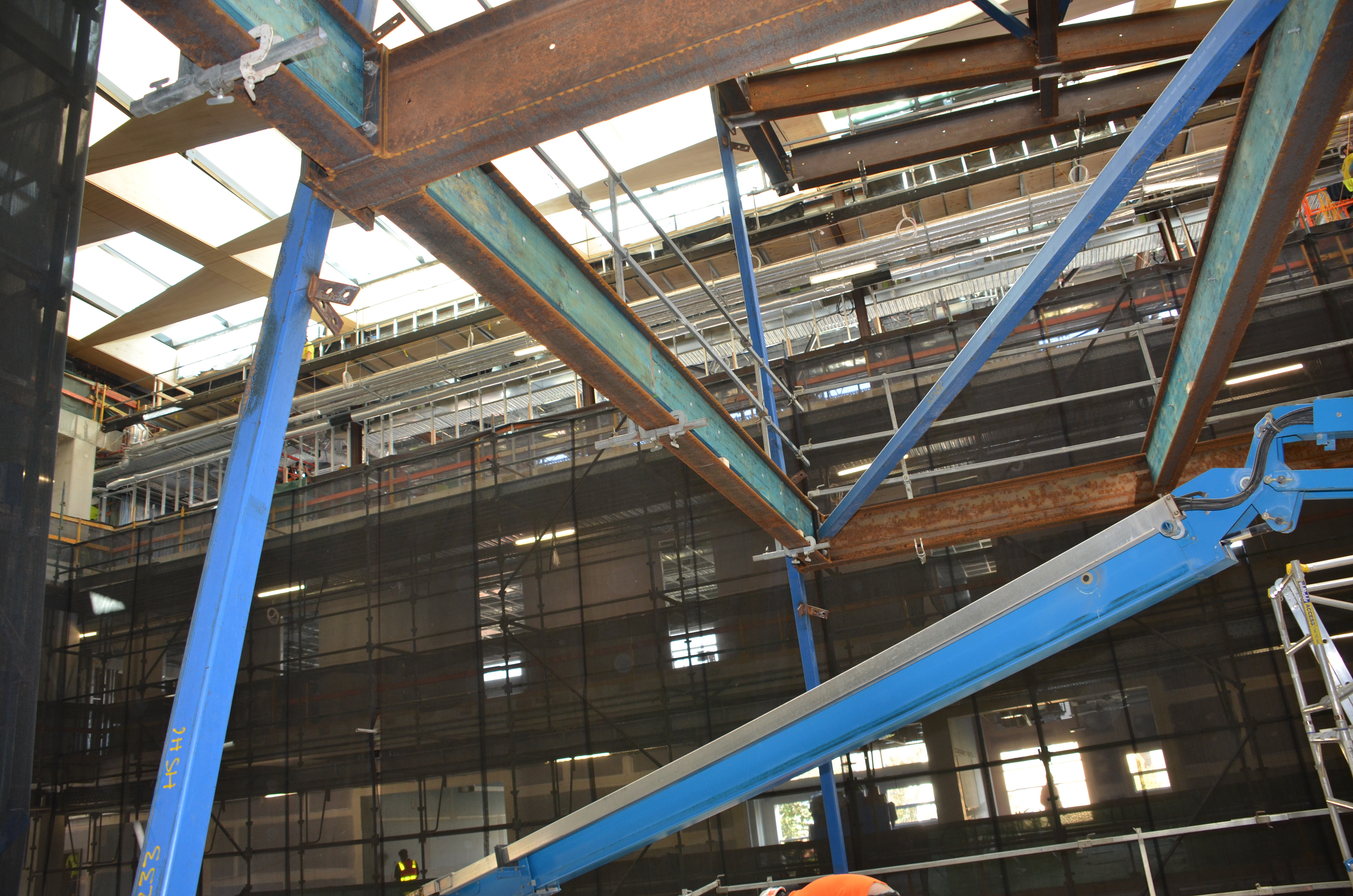 https://archive.abp.unimelb.edu.au/objects/images/Construction/Images/Hanging studio/Timber floors and plywood/DSC_6531.JPG https://archive.abp.unimelb.edu.au/objects/images/Construction/Images/Hanging studio/Timber floors and plywood/DSC_6531.JPG