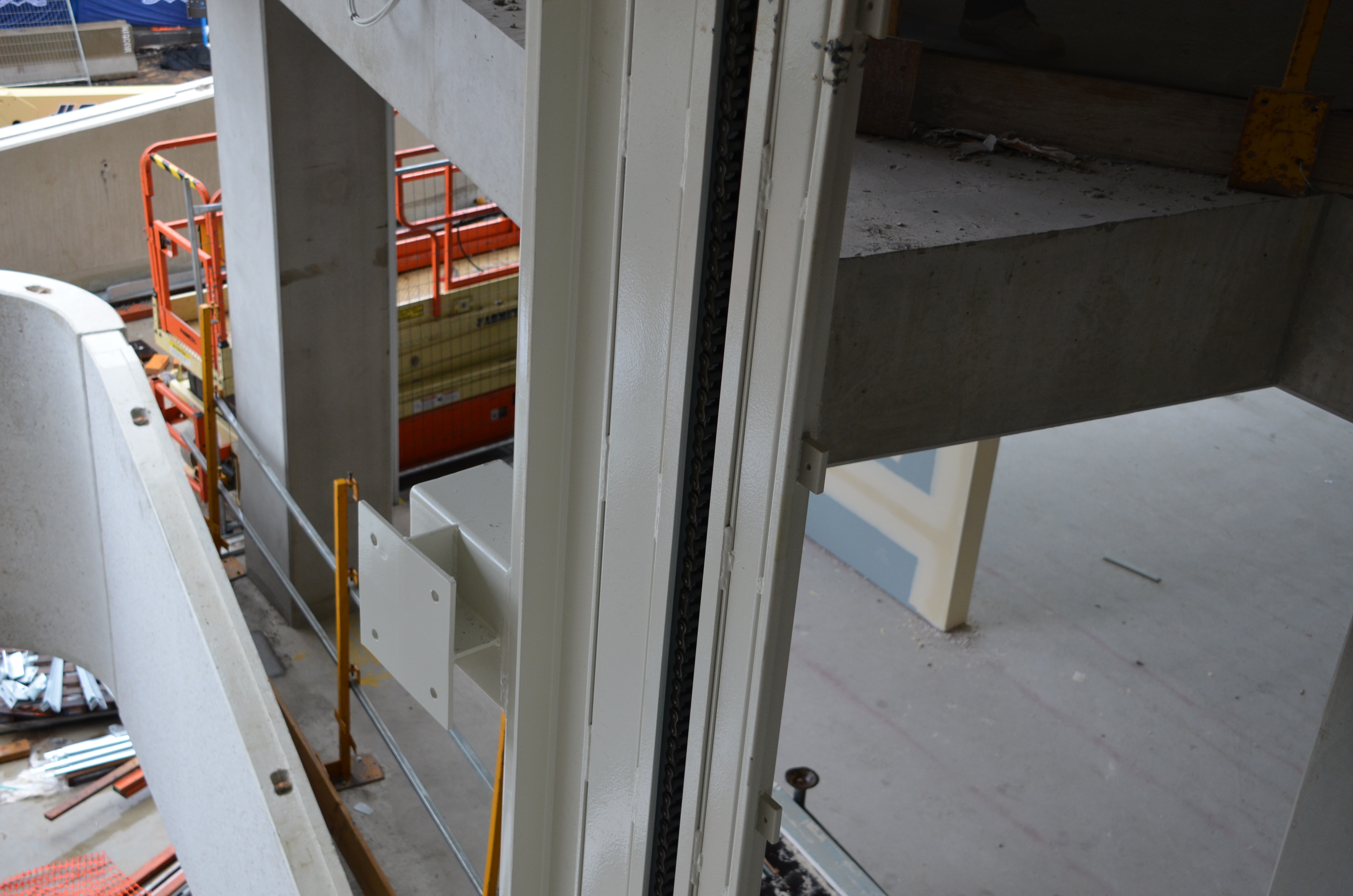 https://archive.abp.unimelb.edu.au/objects/images/Construction/Images/Doors and door frames/Atrium vertical sliding glazed door/DSC_7024.JPG