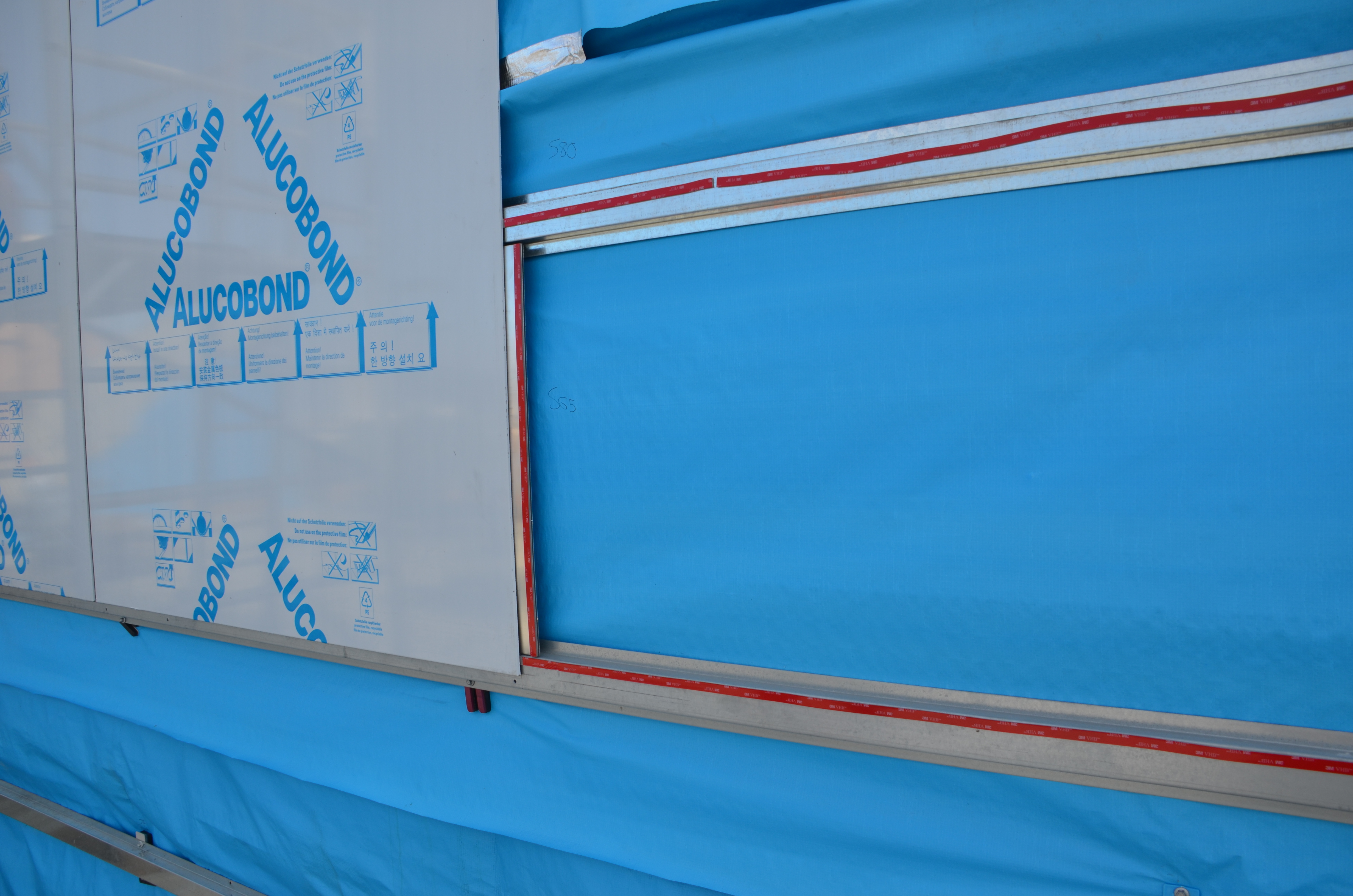 https://archive.abp.unimelb.edu.au/objects/images/Construction/Images/Roof/Sheet wall claddings/Composite sheet/DSC_6090.JPG https://archive.abp.unimelb.edu.au/objects/images/Construction/Images/Roof/Sheet wall claddings/Composite sheet/DSC_6090.JPG