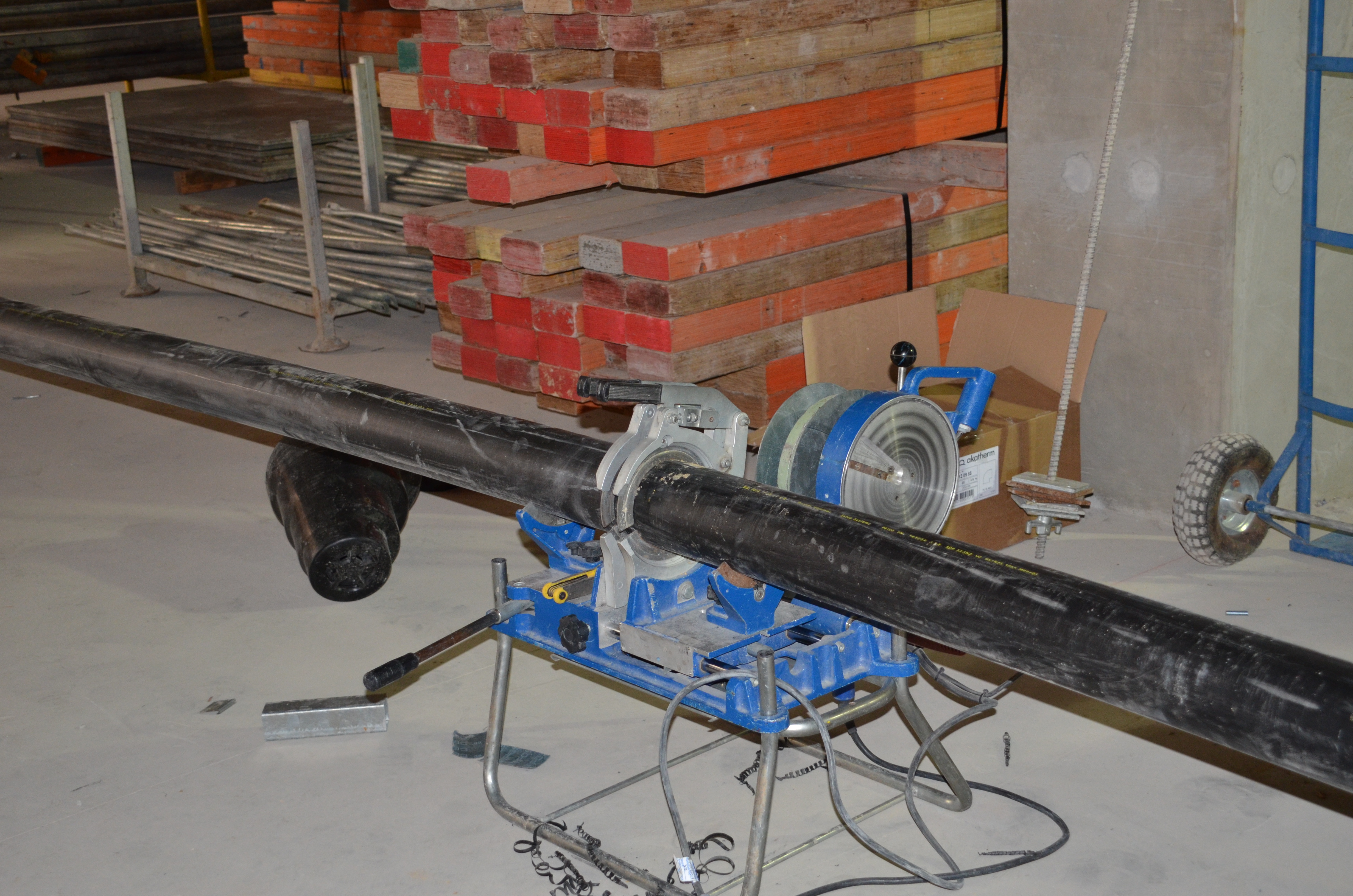 https://archive.abp.unimelb.edu.au/objects/images/Construction/Images/Services/Storm water syphonic/DSC_2897.JPG