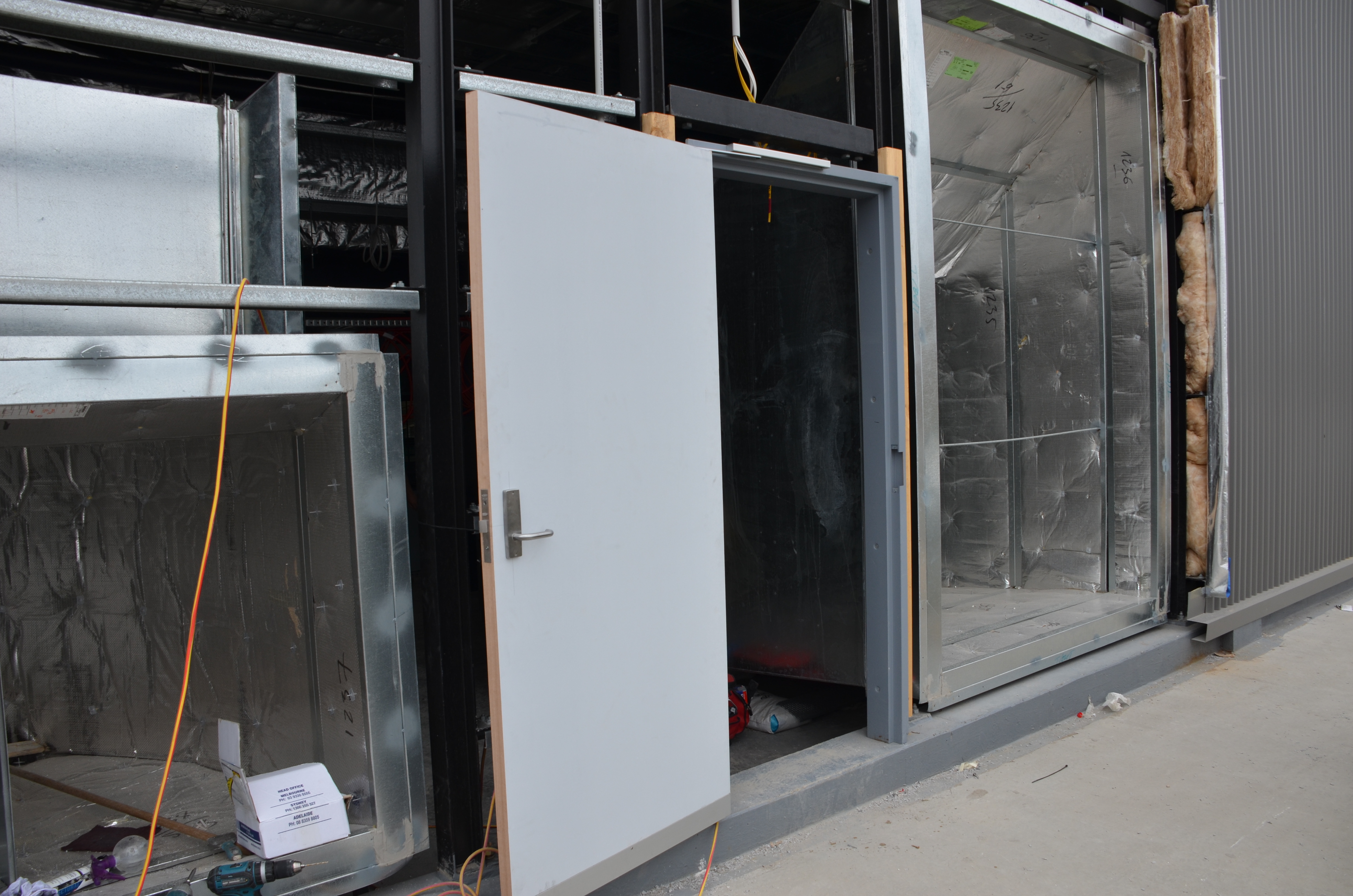 https://archive.abp.unimelb.edu.au/objects/images/Construction/Images/Services/Mechanical/Roof level plant/DSC_6911.JPG