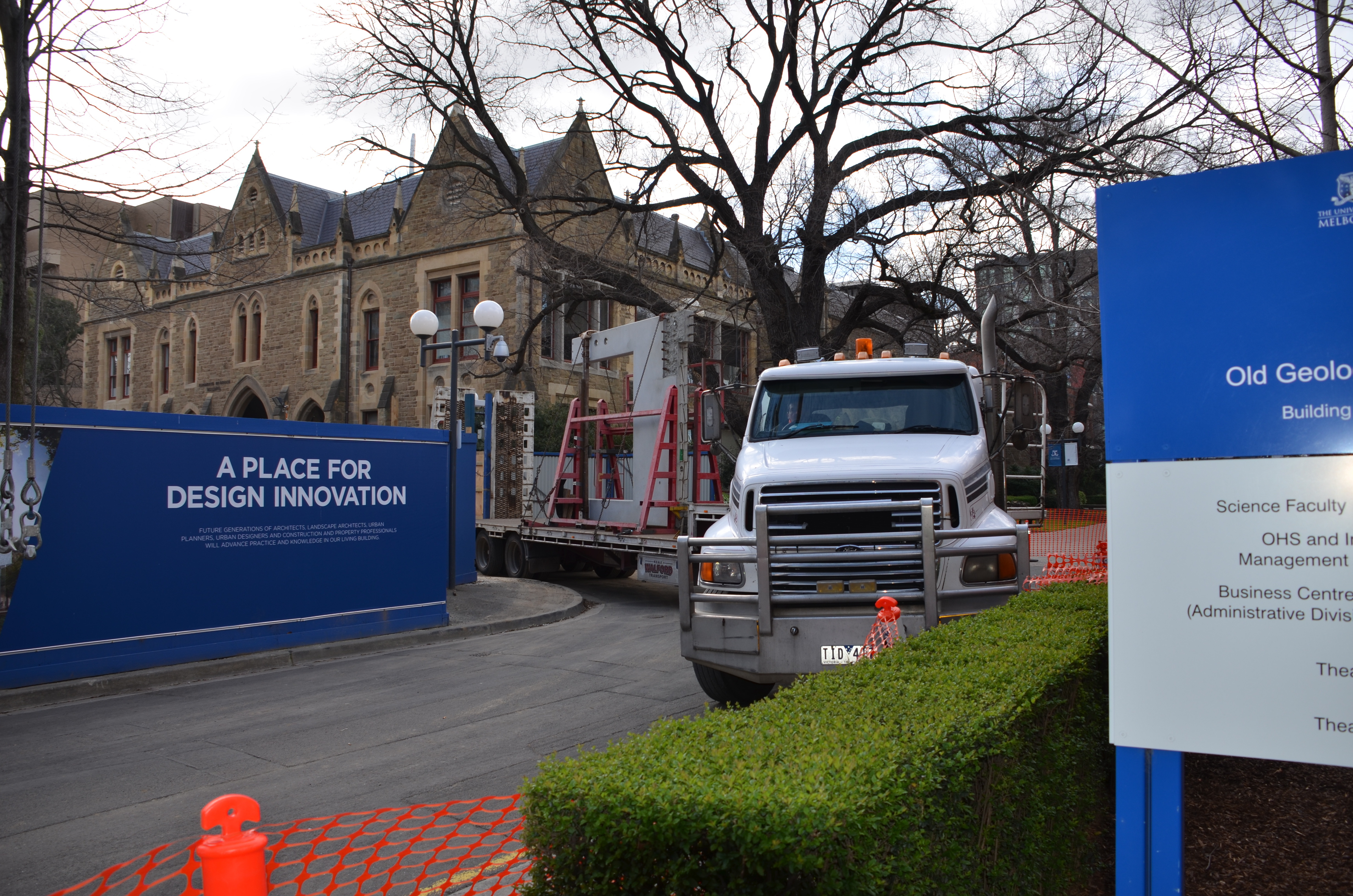 https://archive.abp.unimelb.edu.au/objects/images/Construction/Images/Precast structural concrete walls and columns/Levesl 2-5/DSC_2028.JPG https://archive.abp.unimelb.edu.au/objects/images/Construction/Images/Precast structural concrete walls and columns/Levesl 2-5/DSC_2028.JPG