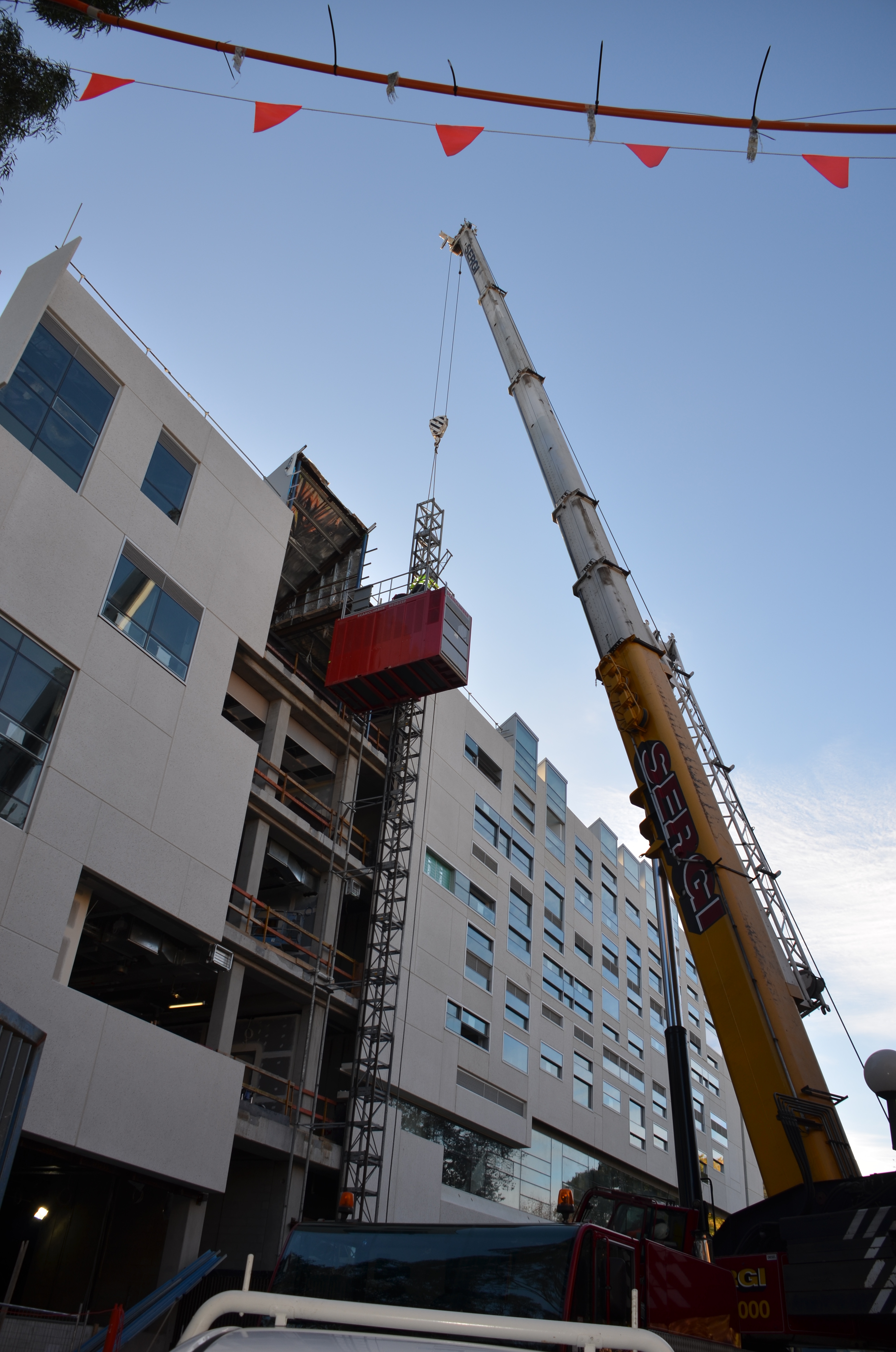 https://archive.abp.unimelb.edu.au/objects/images/Construction/Images/Facades/Precast concrete/Polished south side/DSC_7387.JPG https://archive.abp.unimelb.edu.au/objects/images/Construction/Images/Facades/Precast concrete/Polished south side/DSC_7387.JPG