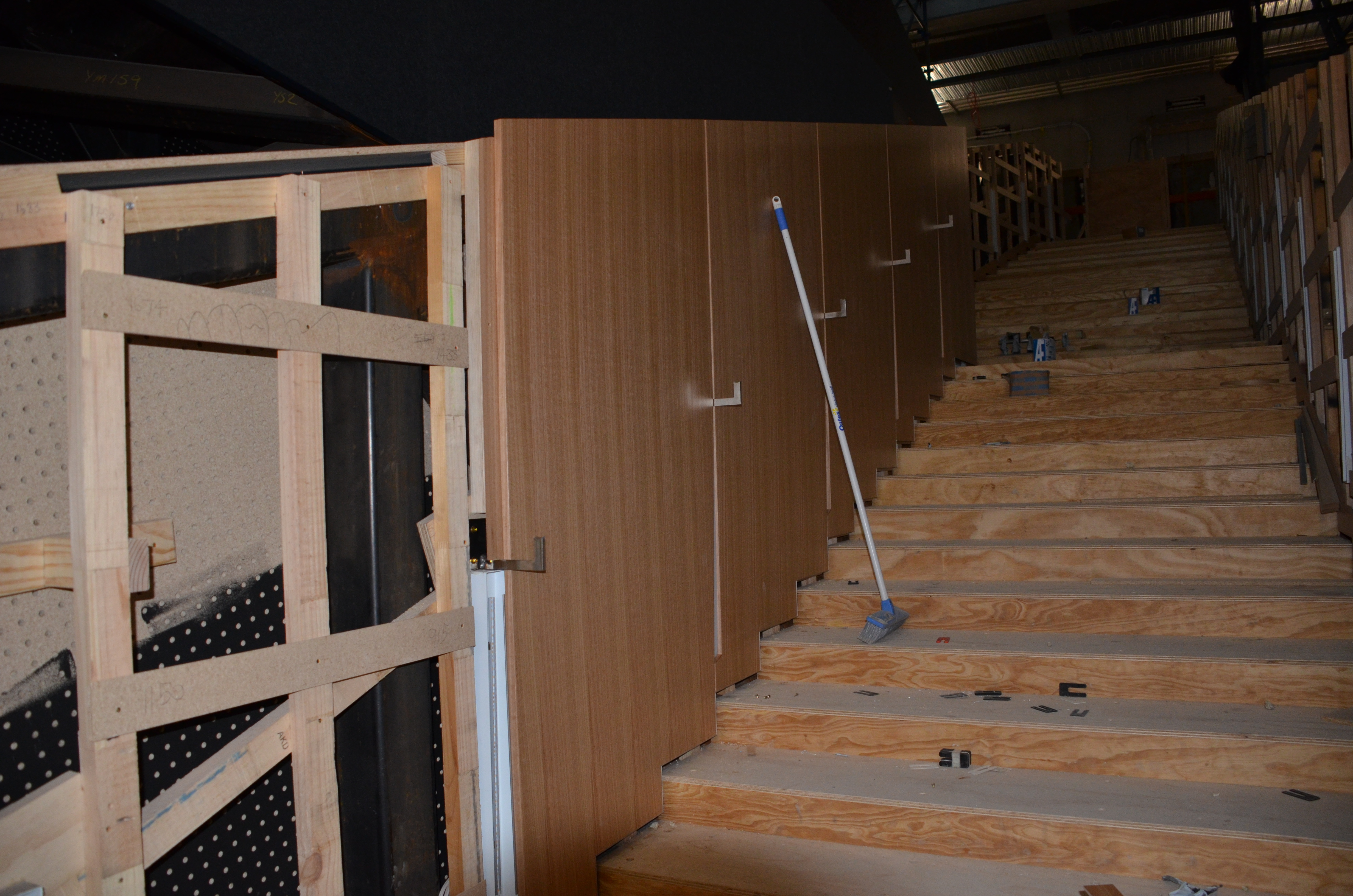 https://archive.abp.unimelb.edu.au/objects/images/Construction/Images/Stair finishes & linings/Y stairs/DSC_7336.JPG