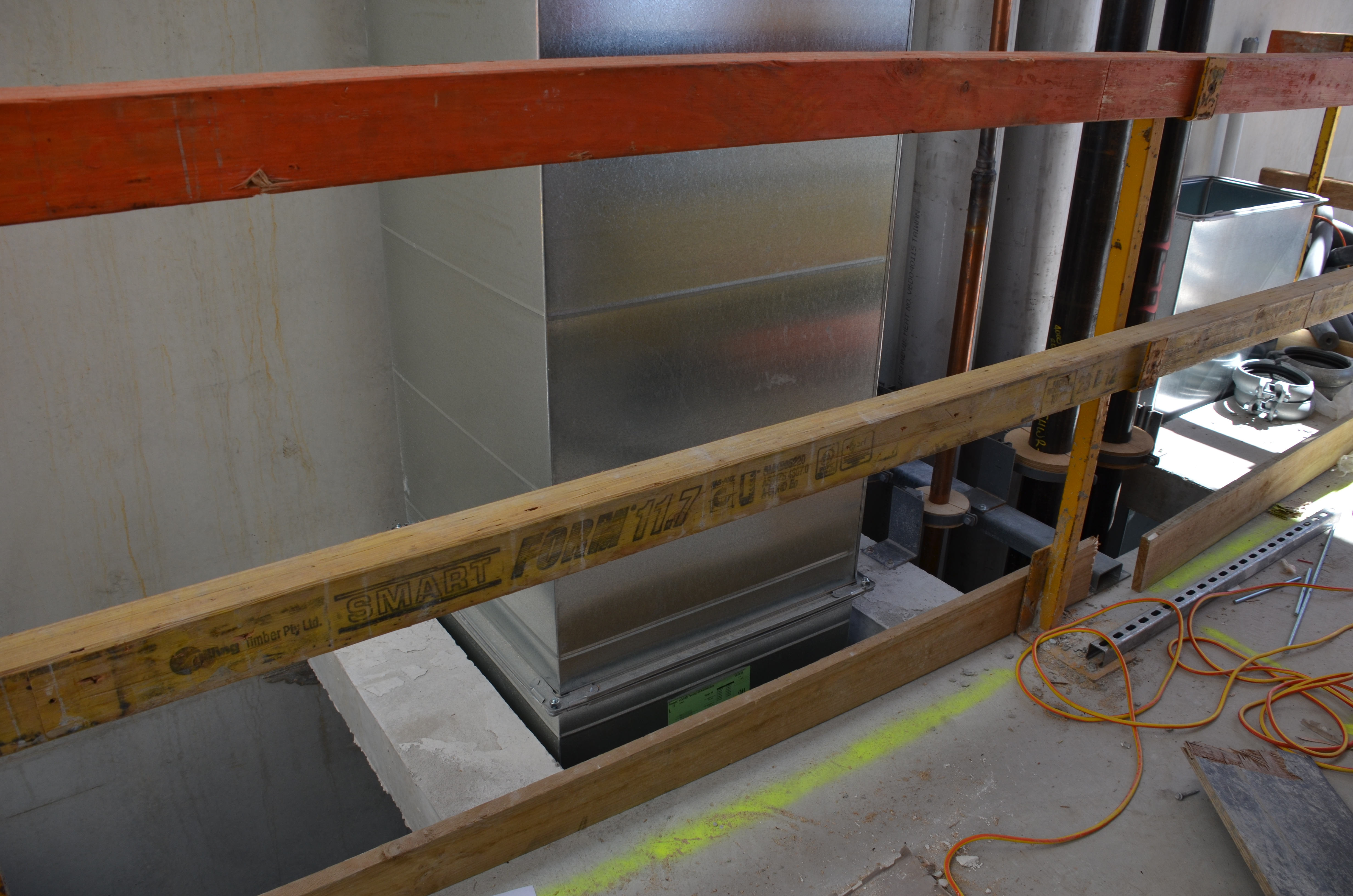 https://archive.abp.unimelb.edu.au/objects/images/Construction/Images/Services/Riser shafts/DSC_4606.JPG