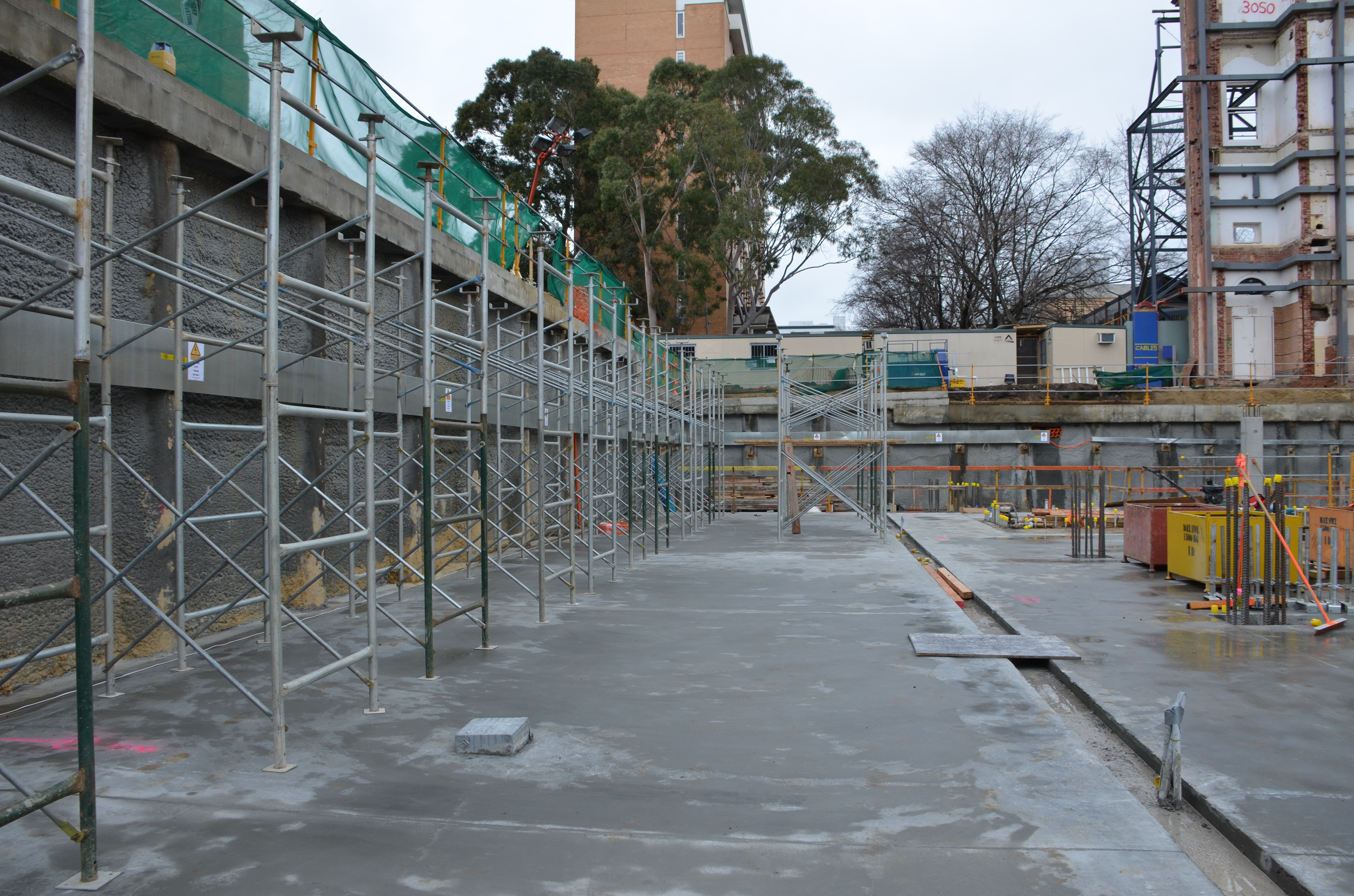 https://archive.abp.unimelb.edu.au/objects/images/Construction/Images/Concrete suspended slabs and beams/Ground level & formwork/DSC_0782.JPG https://archive.abp.unimelb.edu.au/objects/images/Construction/Images/Concrete suspended slabs and beams/Ground level & formwork/DSC_0782.JPG