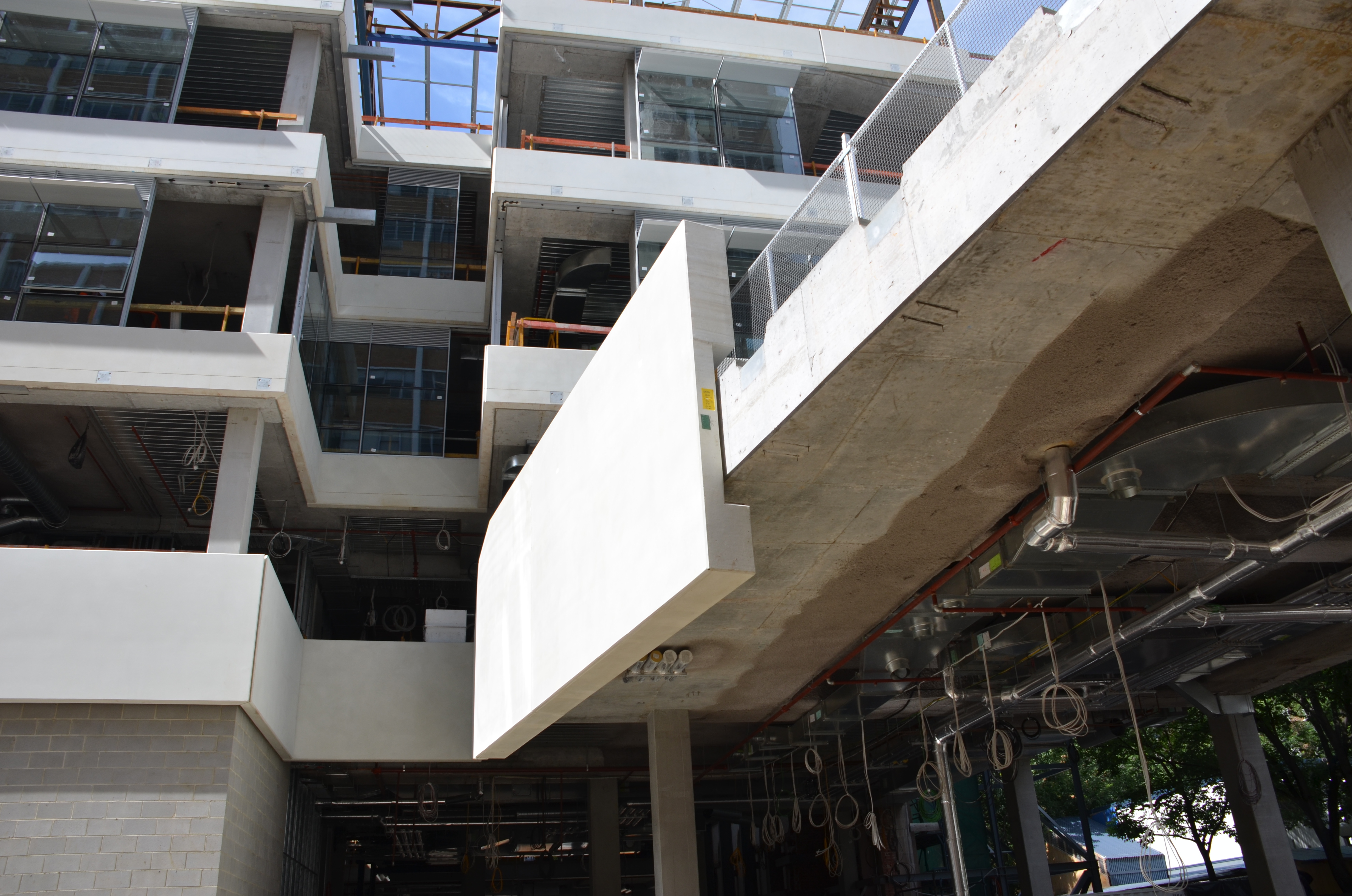 https://archive.abp.unimelb.edu.au/objects/images/Construction/Images/Facades/Precast concrete/Levels 1-5/Precast facade connections/DSC_4417.JPG