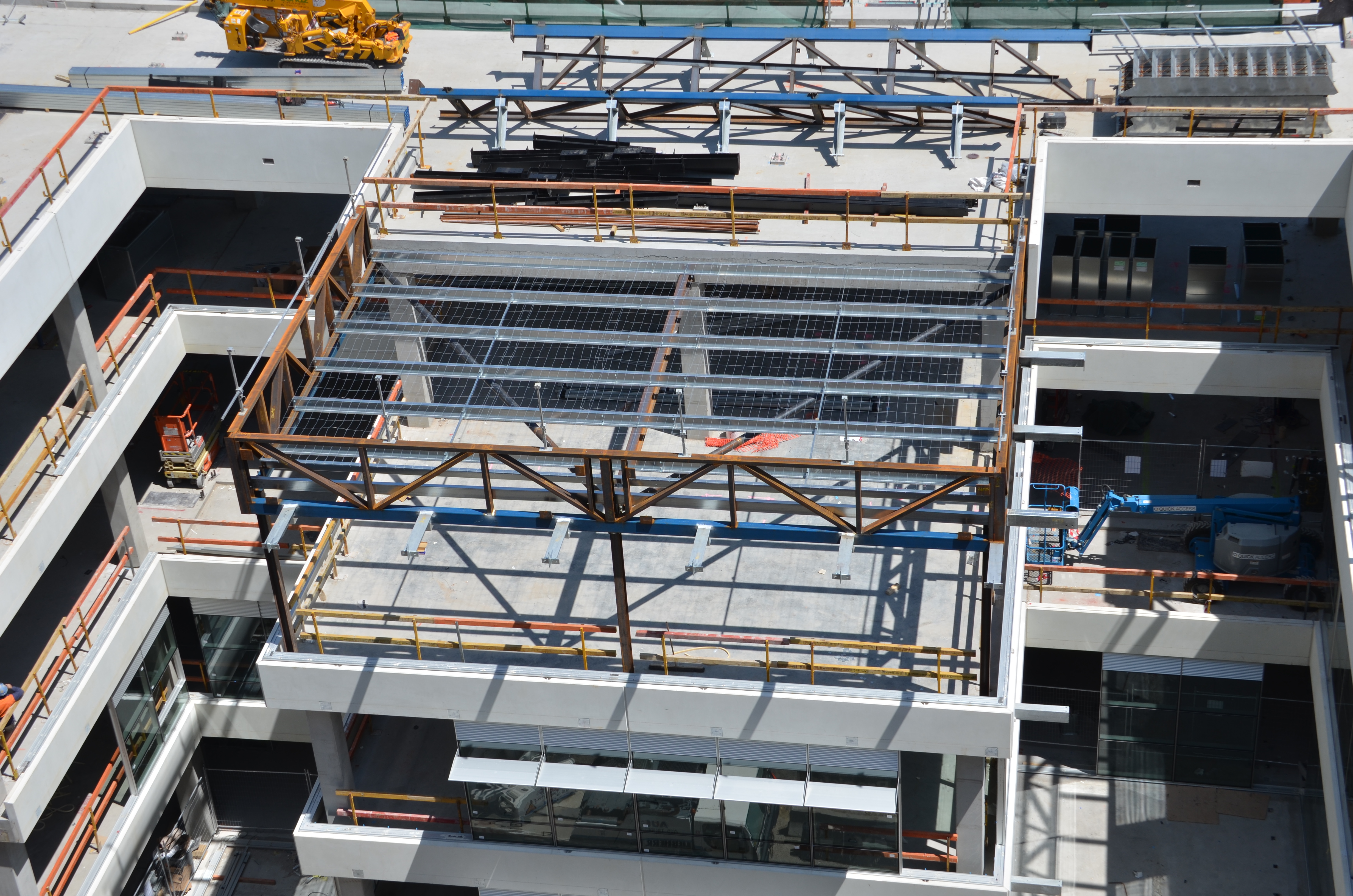 https://archive.abp.unimelb.edu.au/objects/images/Construction/Images/Structural steel/General roof/DSC_4237.JPG https://archive.abp.unimelb.edu.au/objects/images/Construction/Images/Structural steel/General roof/DSC_4237.JPG