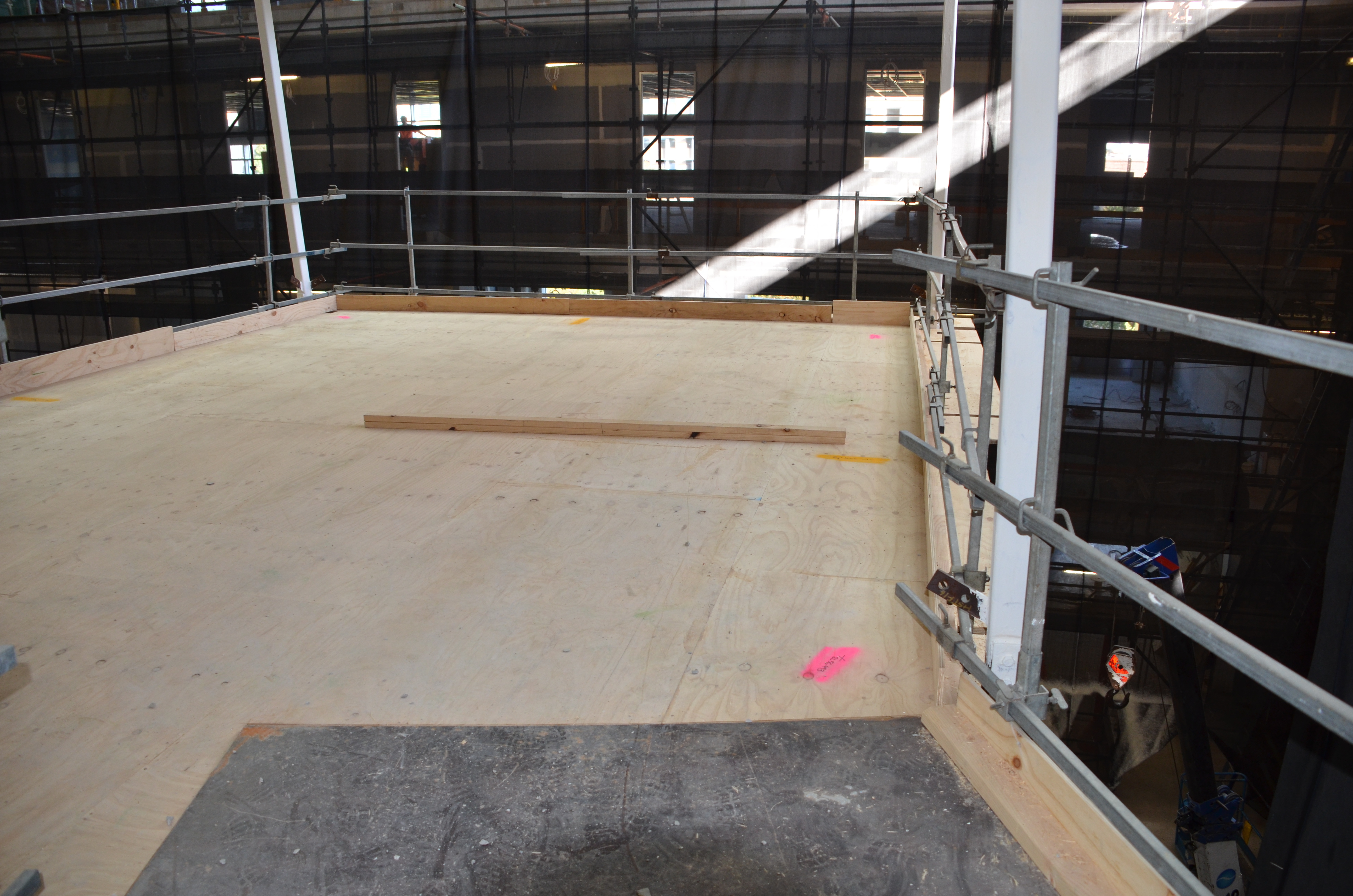 https://archive.abp.unimelb.edu.au/objects/images/Construction/Images/Hanging studio/Timber floors and plywood/DSC_6815.JPG https://archive.abp.unimelb.edu.au/objects/images/Construction/Images/Hanging studio/Timber floors and plywood/DSC_6815.JPG