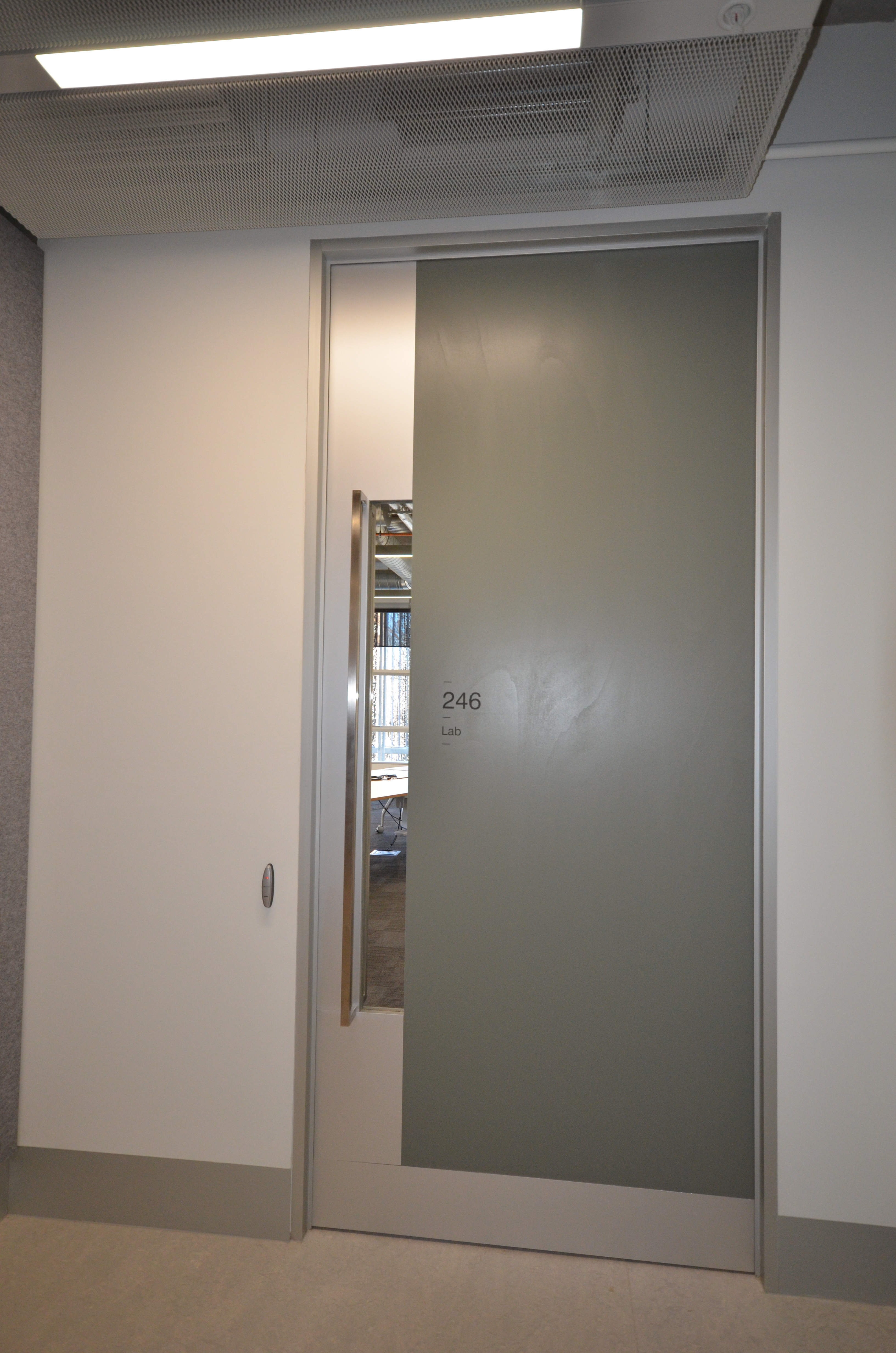 https://archive.abp.unimelb.edu.au/objects/images/Construction/Images/Fitouts/Fab lab/DSC_9917.JPG