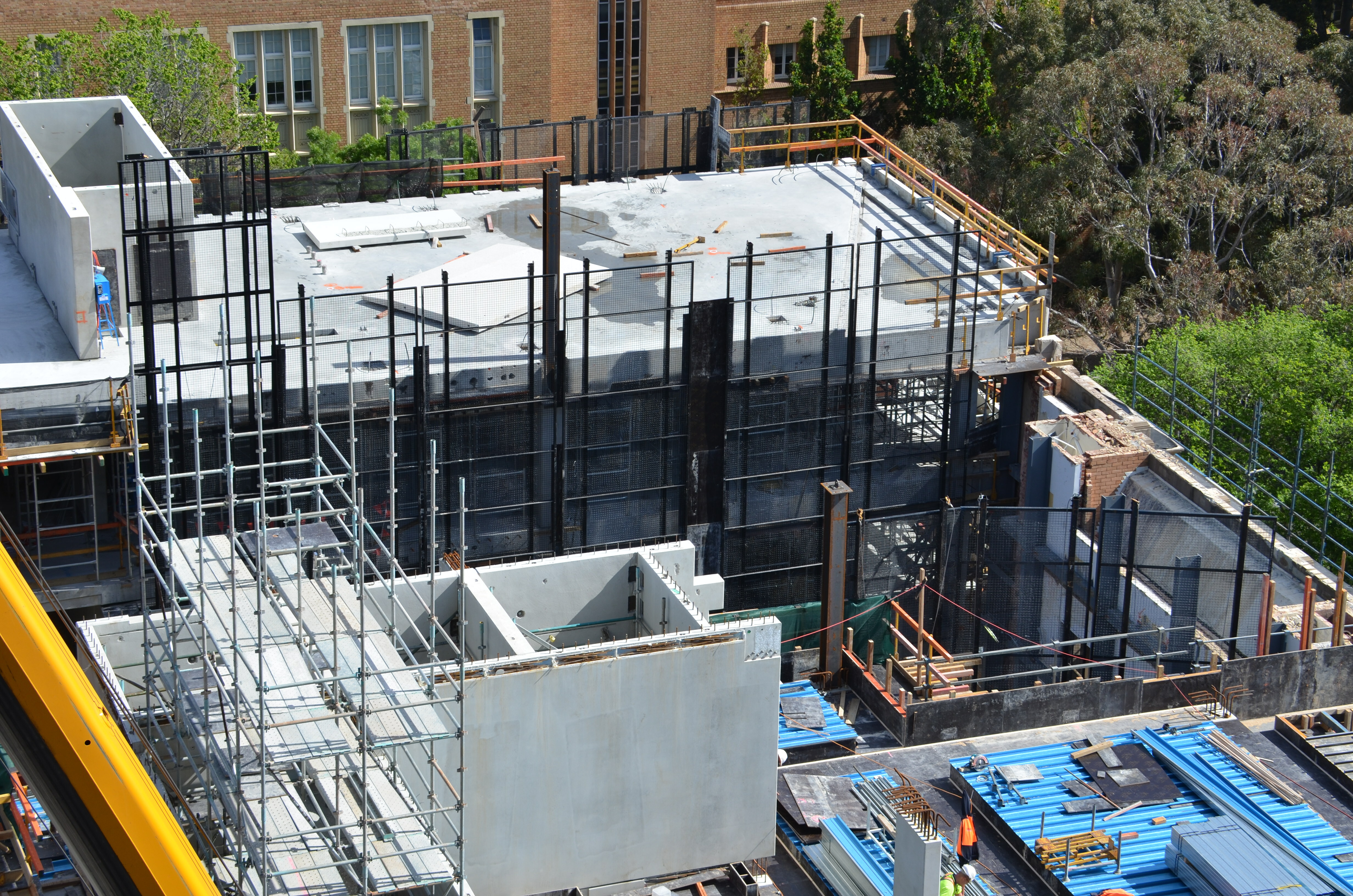 https://archive.abp.unimelb.edu.au/objects/images/Construction/Images/Structural steel/General roof/DSC_3204.JPG https://archive.abp.unimelb.edu.au/objects/images/Construction/Images/Structural steel/General roof/DSC_3204.JPG