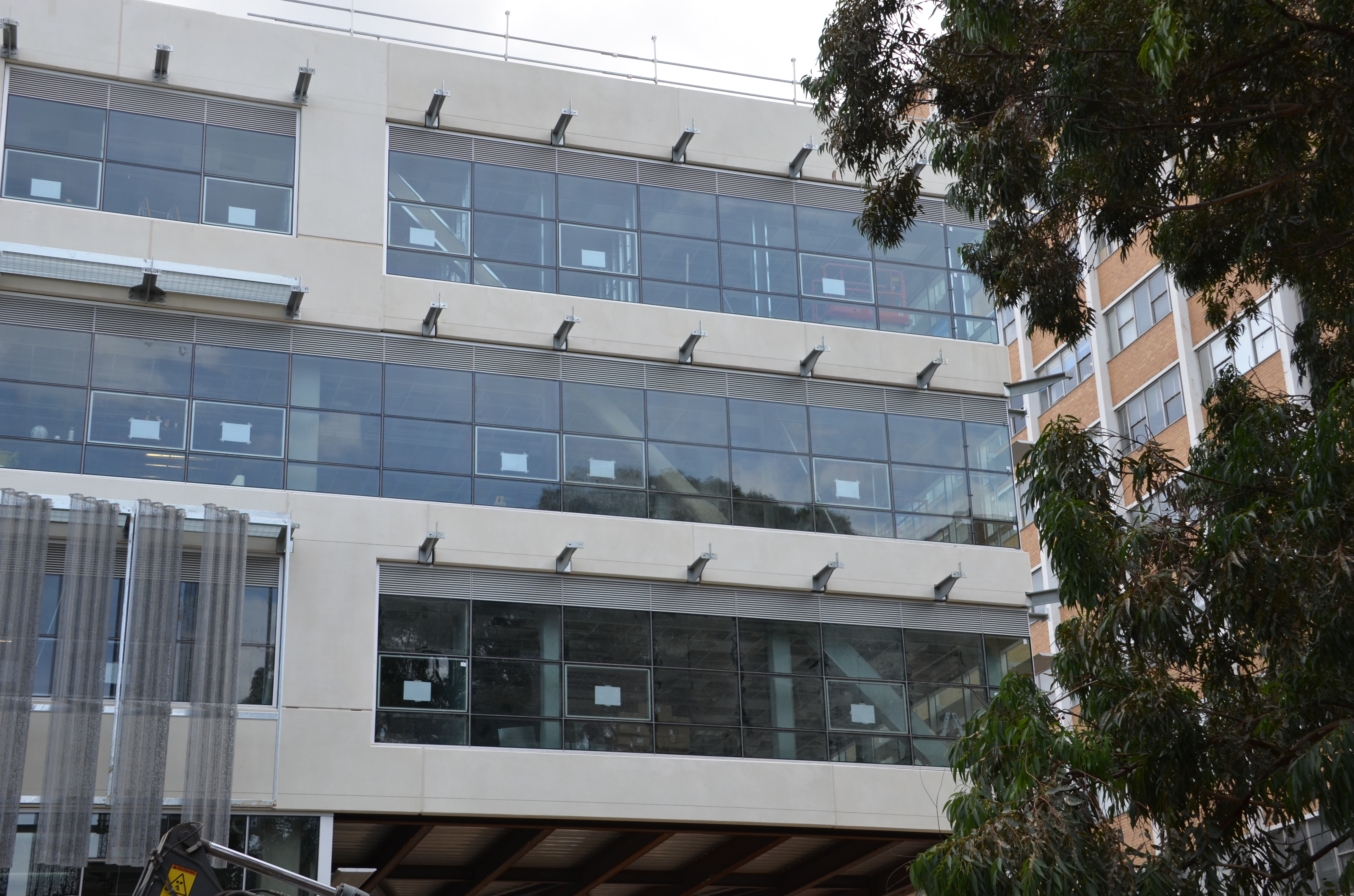https://archive.abp.unimelb.edu.au/objects/images/Construction/Images/Facades/Zinc screens & access platforms/Zinc screens and frames/DSC_7312.JPG https://archive.abp.unimelb.edu.au/objects/images/Construction/Images/Facades/Zinc screens & access platforms/Zinc screens and frames/DSC_7312.JPG
