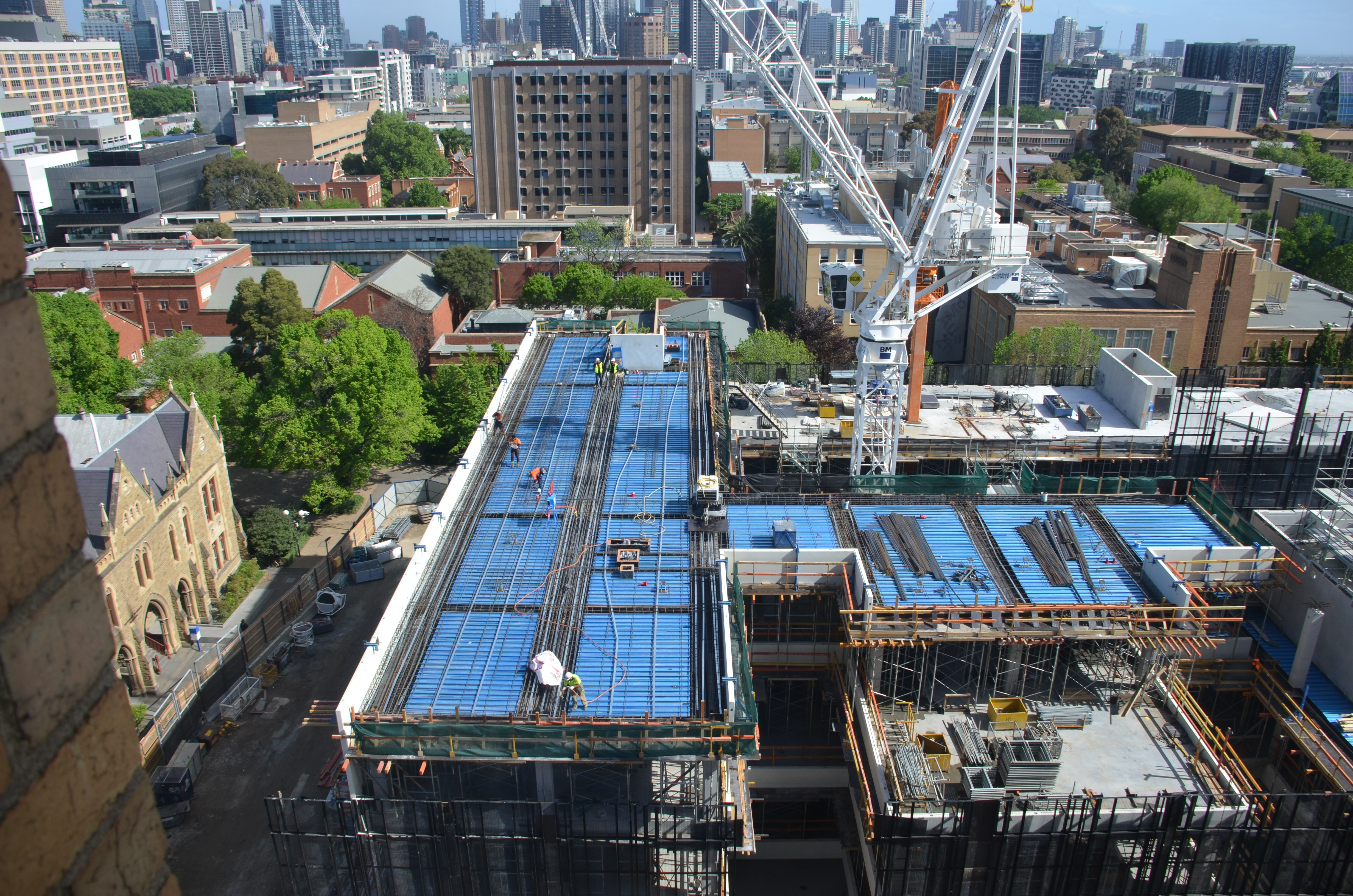 https://archive.abp.unimelb.edu.au/objects/images/Construction/Images/Structural steel/Cantilever/Anchorage/DSC_3194.JPG https://archive.abp.unimelb.edu.au/objects/images/Construction/Images/Structural steel/Cantilever/Anchorage/DSC_3194.JPG
