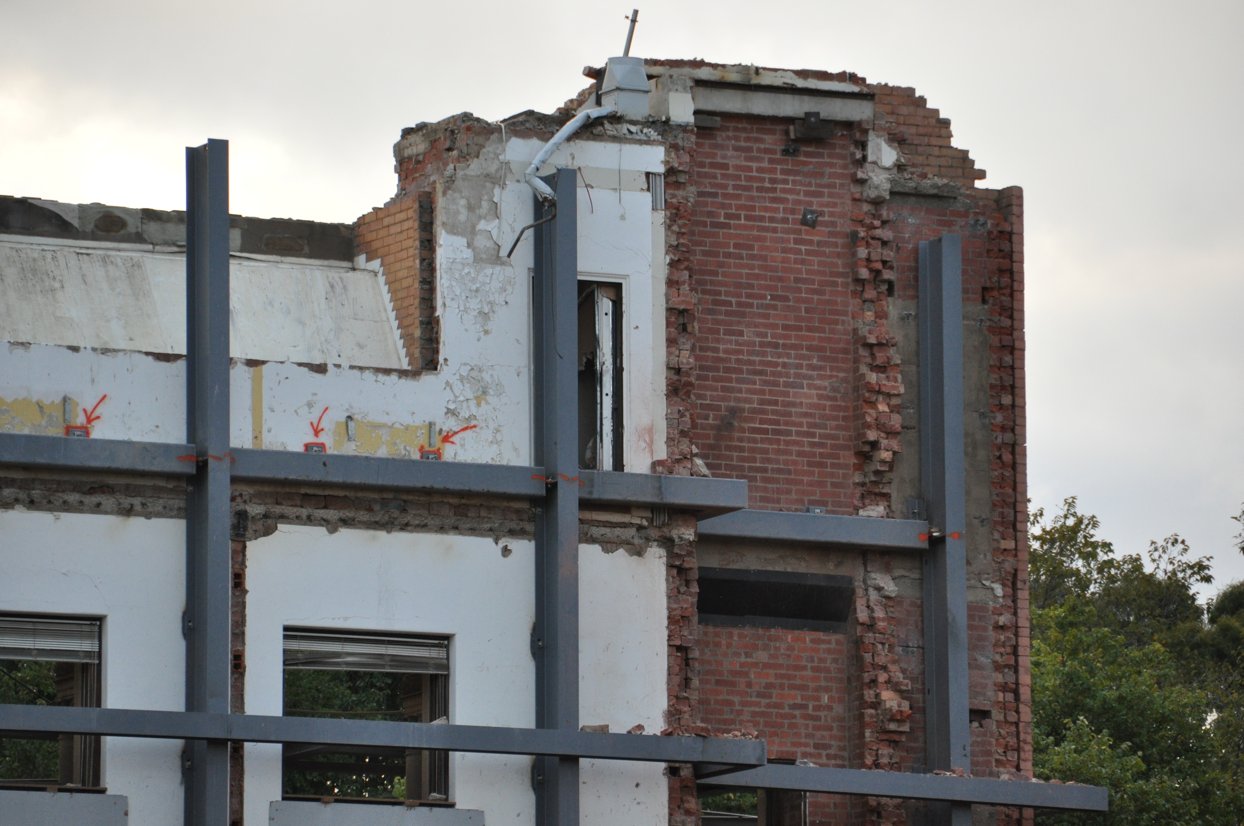 https://archive.abp.unimelb.edu.au/objects/images/Pre-construction/Joseph Reed facade works/DSC08277J.JPG