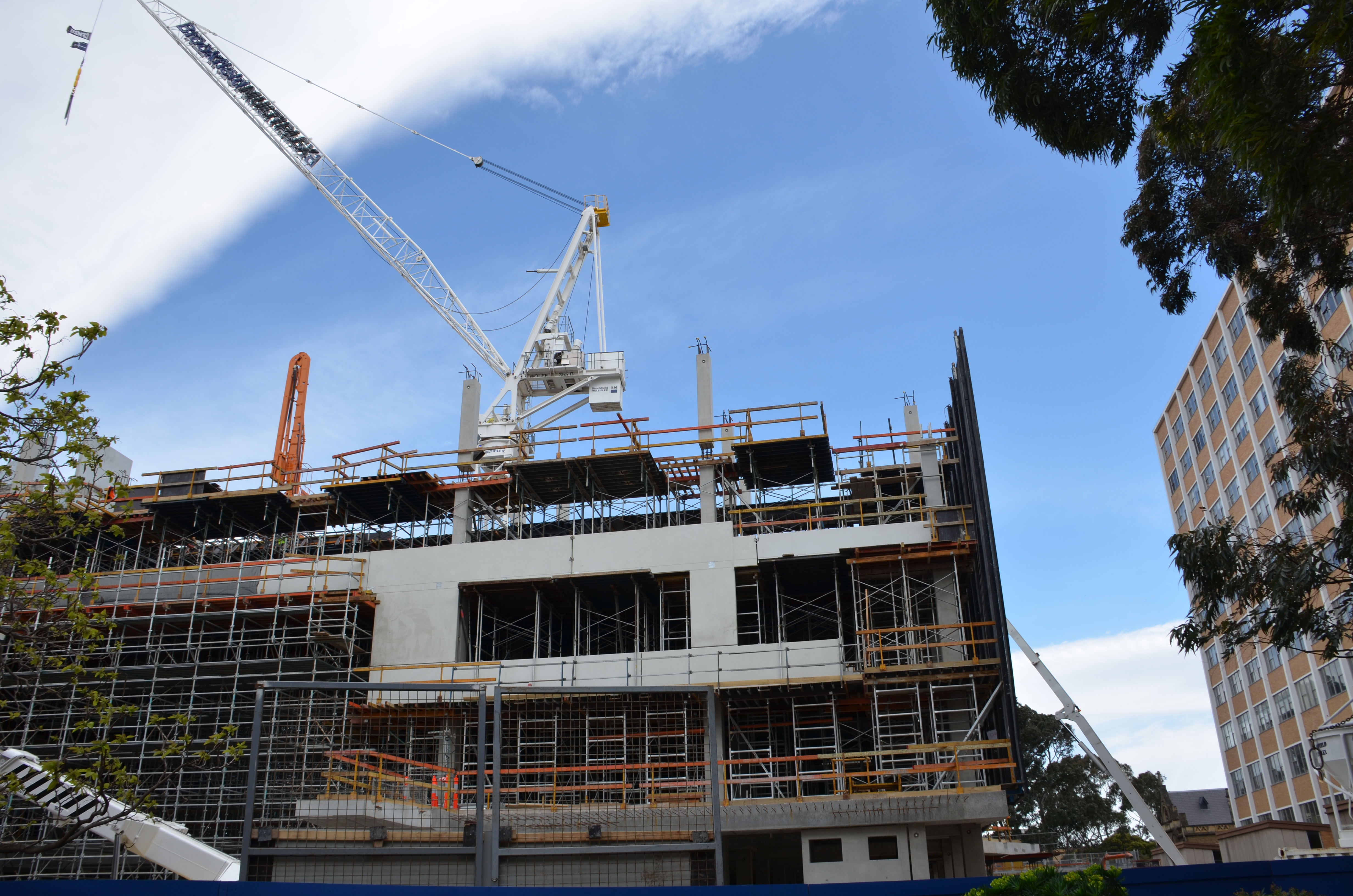 https://archive.abp.unimelb.edu.au/objects/images/Construction/Images/Facades/Precast concrete/Levels 1-5/DSC_2586.JPG https://archive.abp.unimelb.edu.au/objects/images/Construction/Images/Facades/Precast concrete/Levels 1-5/DSC_2586.JPG