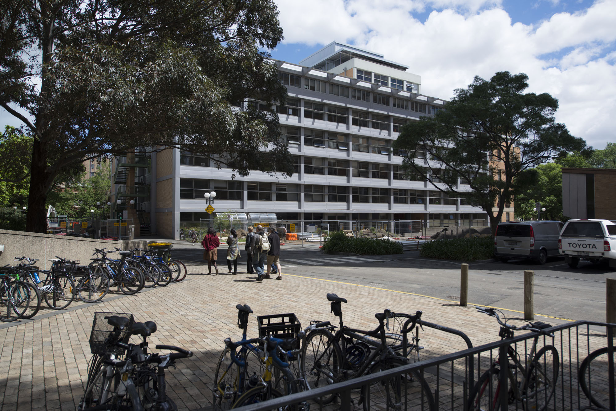 https://archive.abp.unimelb.edu.au/objects/images/Old ABP building and pre-existing conditions/ABP & Old Commerce/External-ALipsysPhotog/20121109-_AVL7543.jpg https://archive.abp.unimelb.edu.au/objects/images/Old ABP building and pre-existing conditions/ABP & Old Commerce/External-ALipsysPhotog/20121109-_AVL7543.jpg