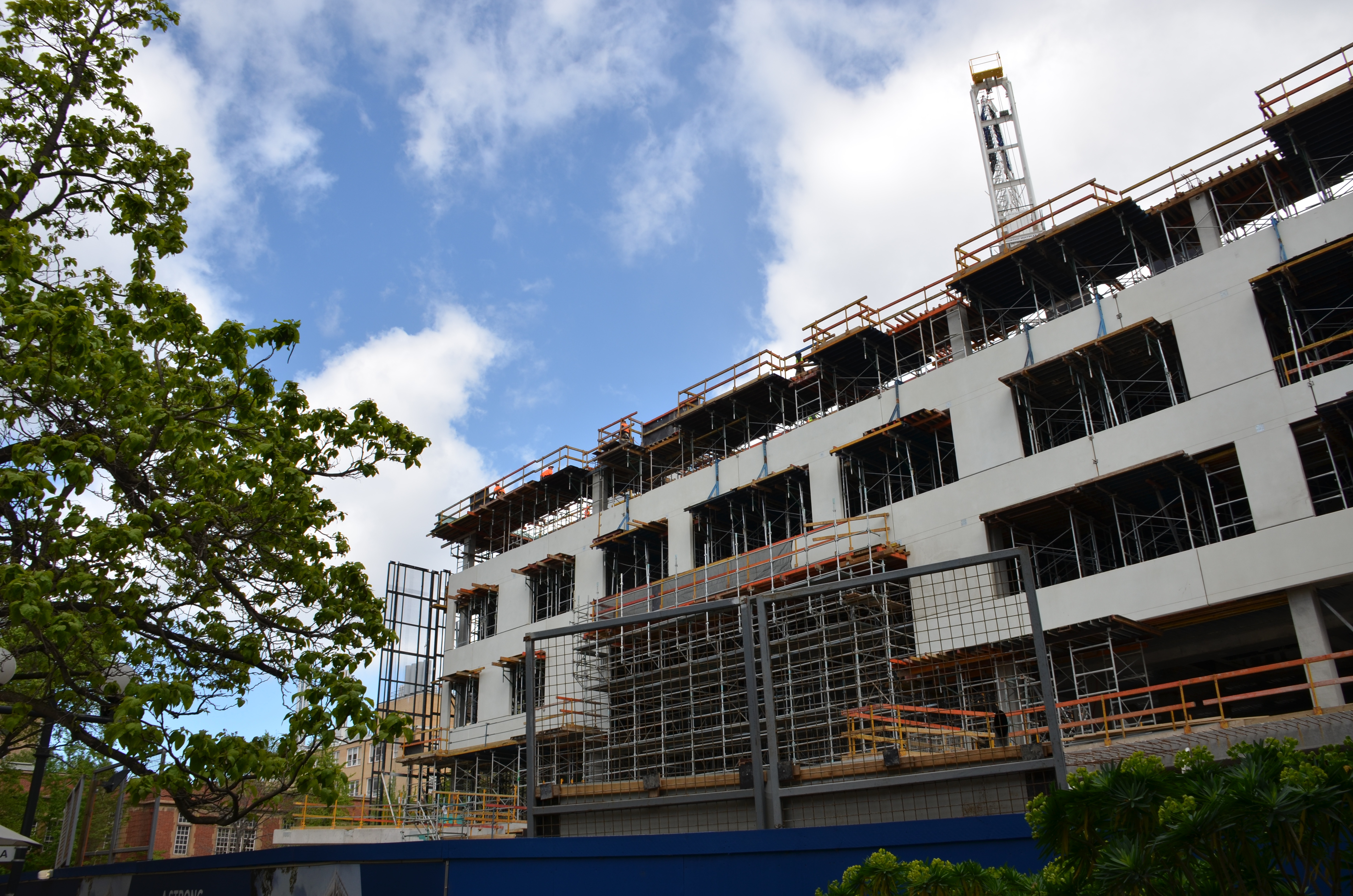 https://archive.abp.unimelb.edu.au/objects/images/Construction/Images/Facades/Precast concrete/Levels 1-5/DSC_3059.JPG