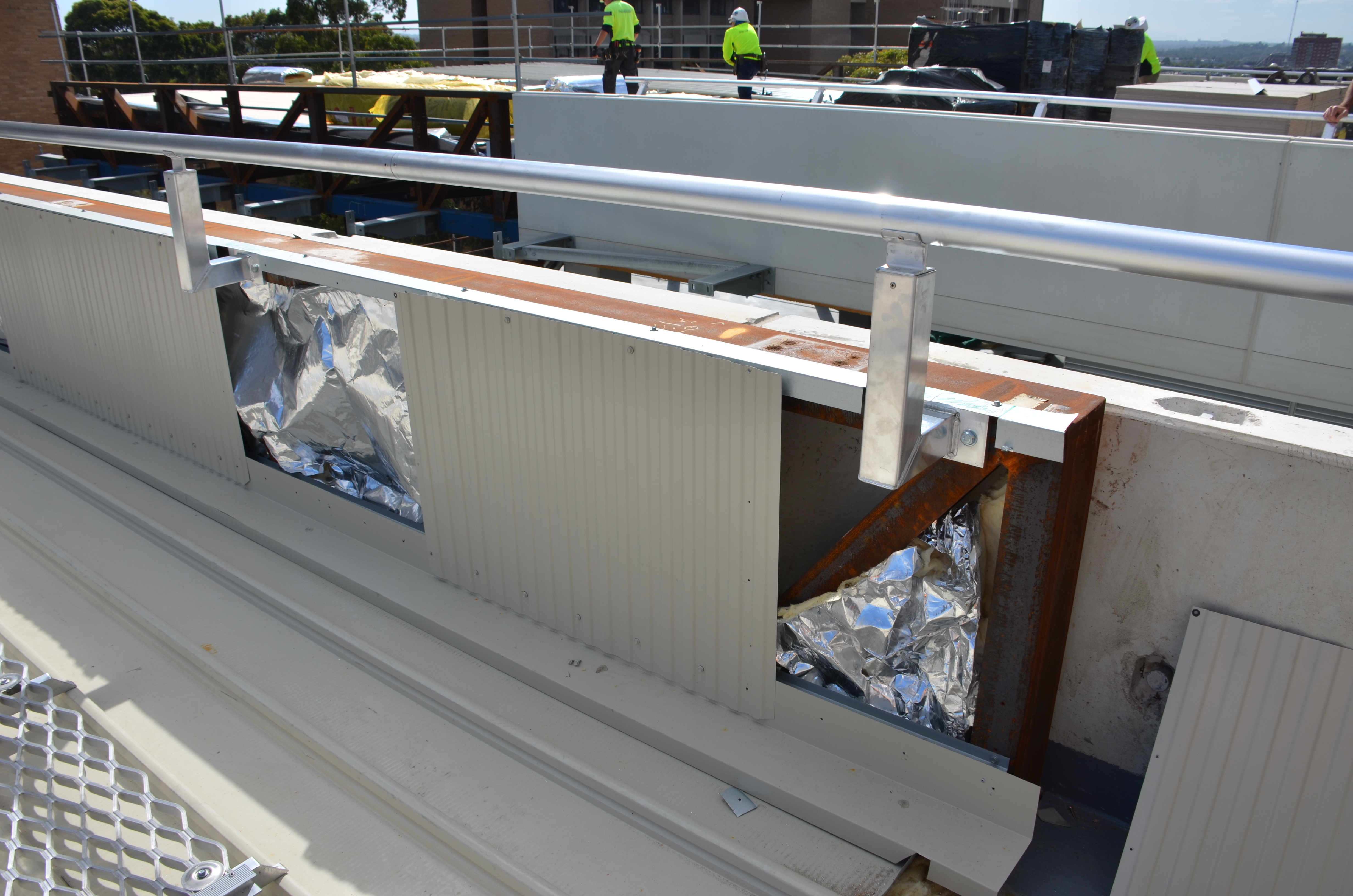 https://archive.abp.unimelb.edu.au/objects/images/Construction/Images/Roof/Parapets and Handrails/DSC_6114.JPG https://archive.abp.unimelb.edu.au/objects/images/Construction/Images/Roof/Parapets and Handrails/DSC_6114.JPG
