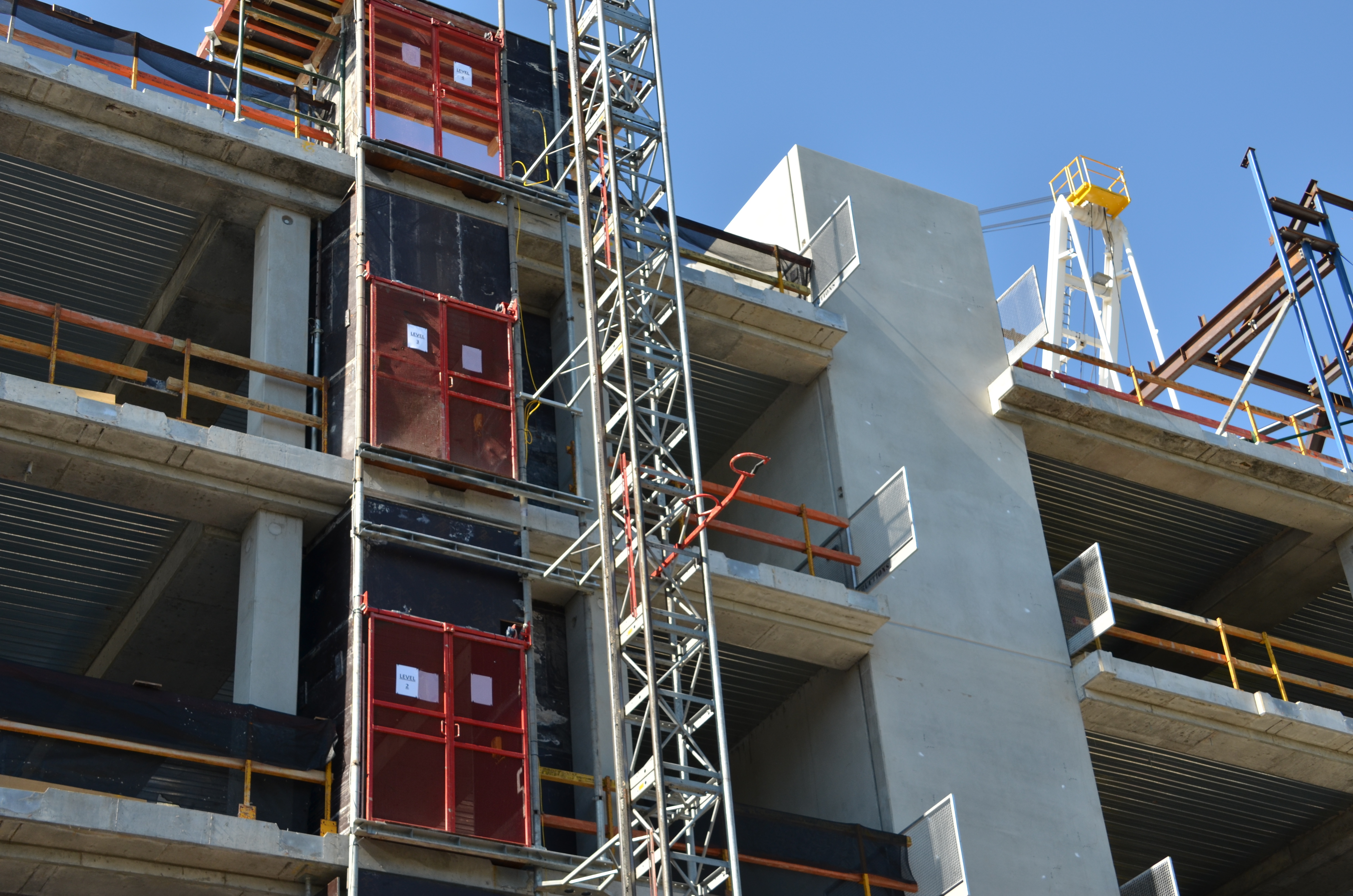 https://archive.abp.unimelb.edu.au/objects/images/Construction/Images/Plant and Equipment/Scanclimber hoist/DSC_3606.JPG https://archive.abp.unimelb.edu.au/objects/images/Construction/Images/Plant and Equipment/Scanclimber hoist/DSC_3606.JPG
