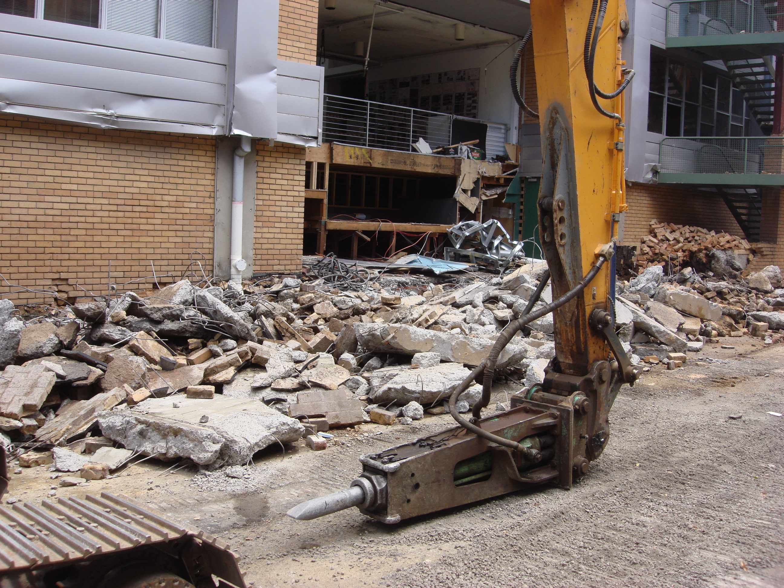 https://archive.abp.unimelb.edu.au/objects/images/Pre-construction/Demolition/ABP/DSC07826.JPG https://archive.abp.unimelb.edu.au/objects/images/Pre-construction/Demolition/ABP/DSC07826.JPG