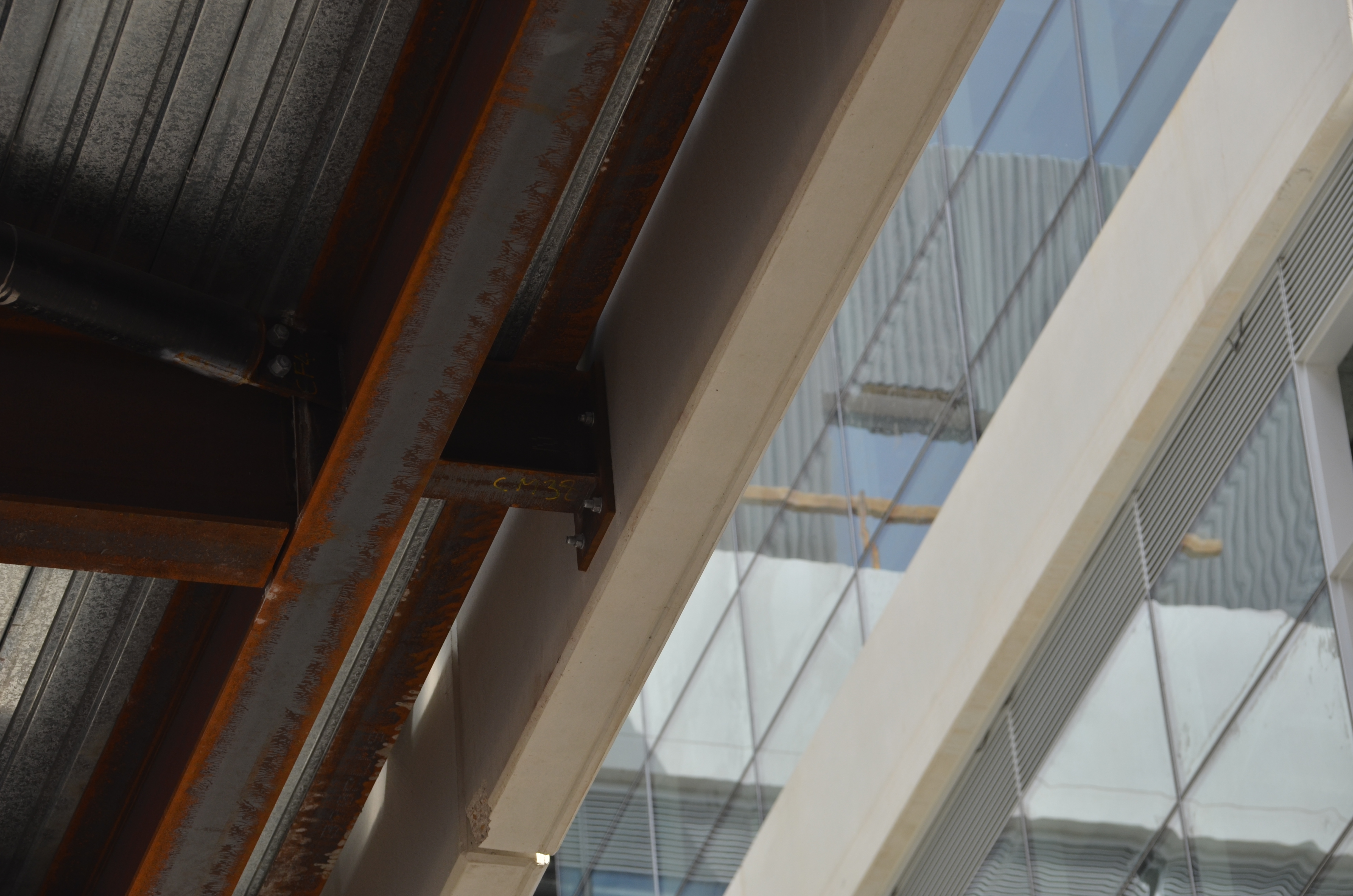 https://archive.abp.unimelb.edu.au/objects/images/Construction/Images/Facades/Precast concrete/To cantilever/DSC_5906.JPG