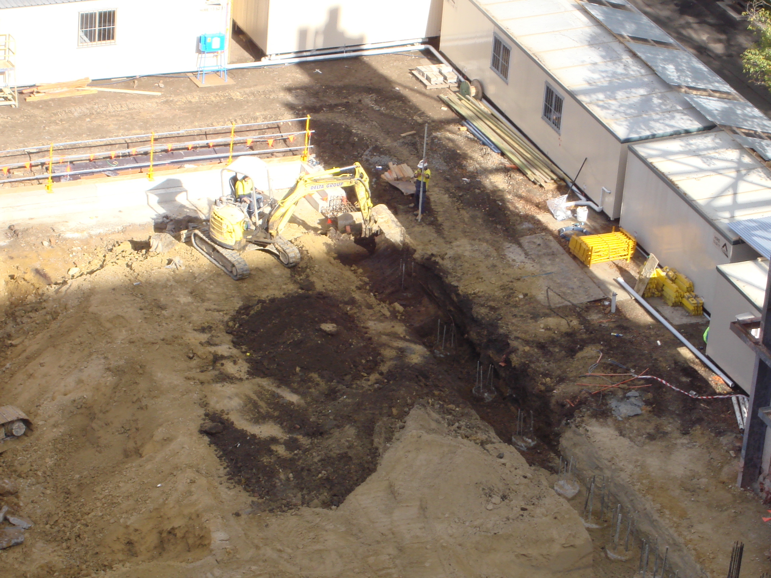 https://archive.abp.unimelb.edu.au/objects/images/Construction/Images/Basement/Capping beams/DSC_0159C.JPG https://archive.abp.unimelb.edu.au/objects/images/Construction/Images/Basement/Capping beams/DSC_0159C.JPG