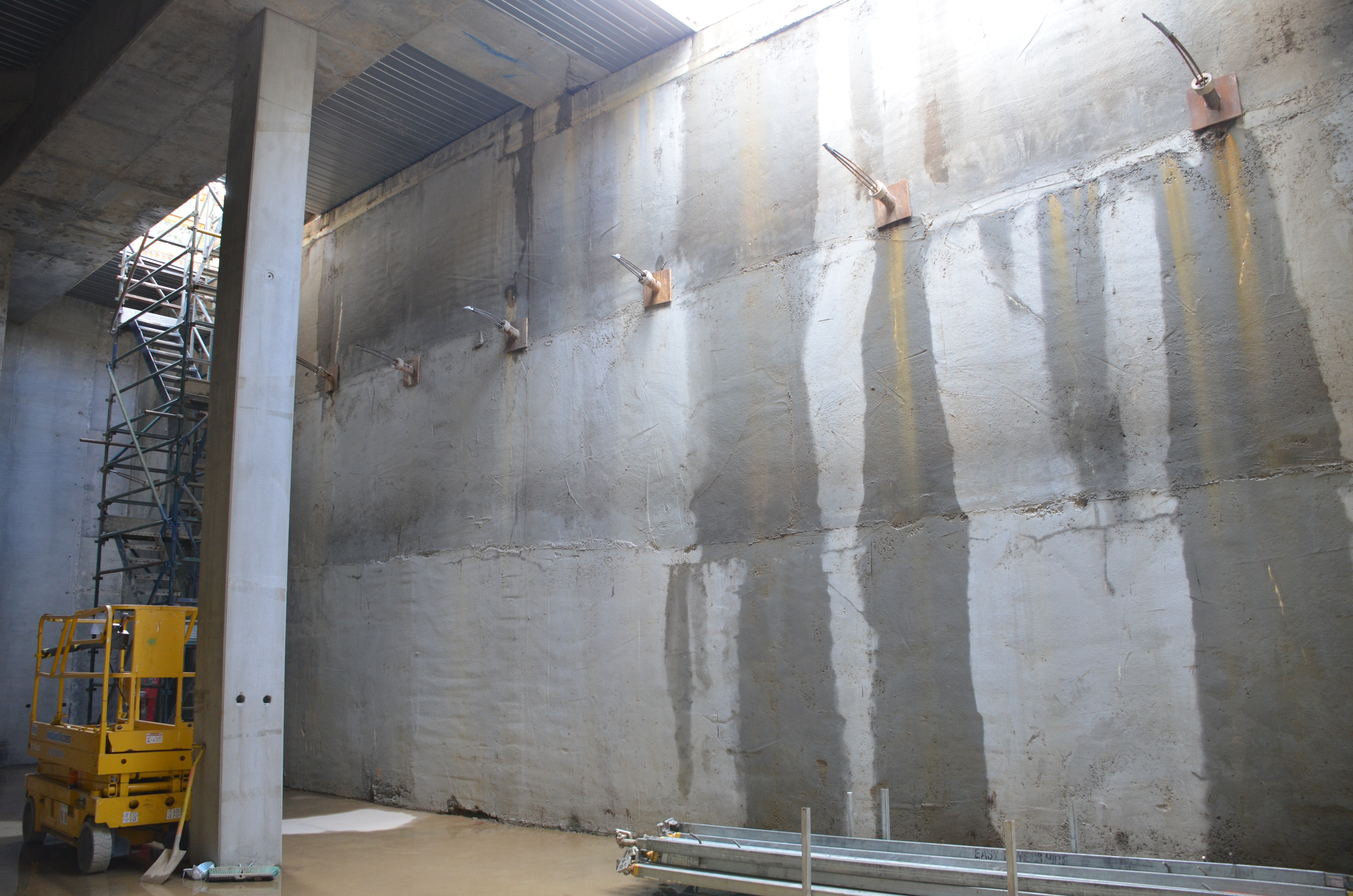 https://archive.abp.unimelb.edu.au/objects/images/Construction/Images/Water storage tank & pump room/DSC_3038.JPG https://archive.abp.unimelb.edu.au/objects/images/Construction/Images/Water storage tank & pump room/DSC_3038.JPG
