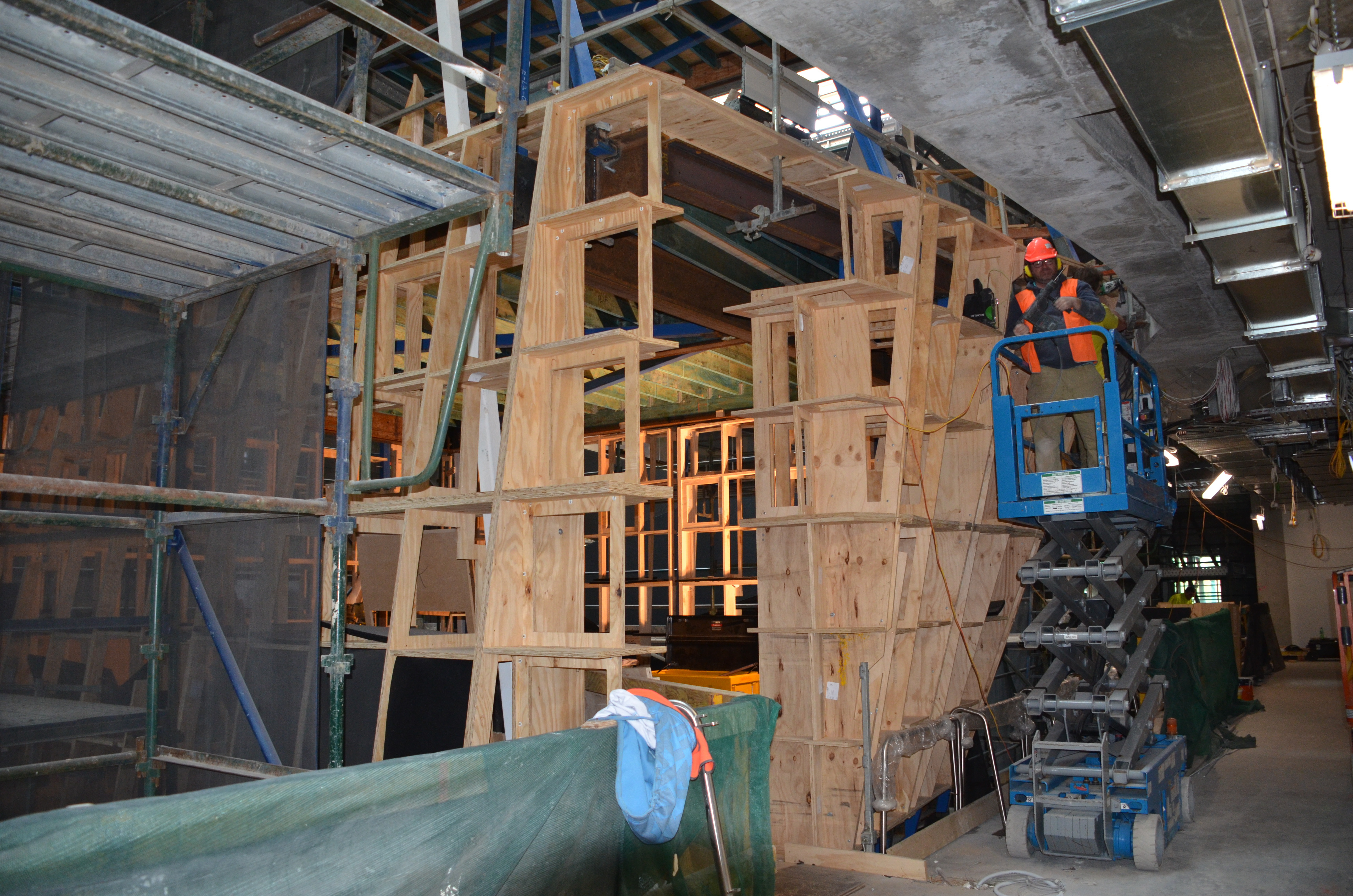 https://archive.abp.unimelb.edu.au/objects/images/Construction/Images/Hanging studio/Wall framing/DSC_7539.JPG https://archive.abp.unimelb.edu.au/objects/images/Construction/Images/Hanging studio/Wall framing/DSC_7539.JPG