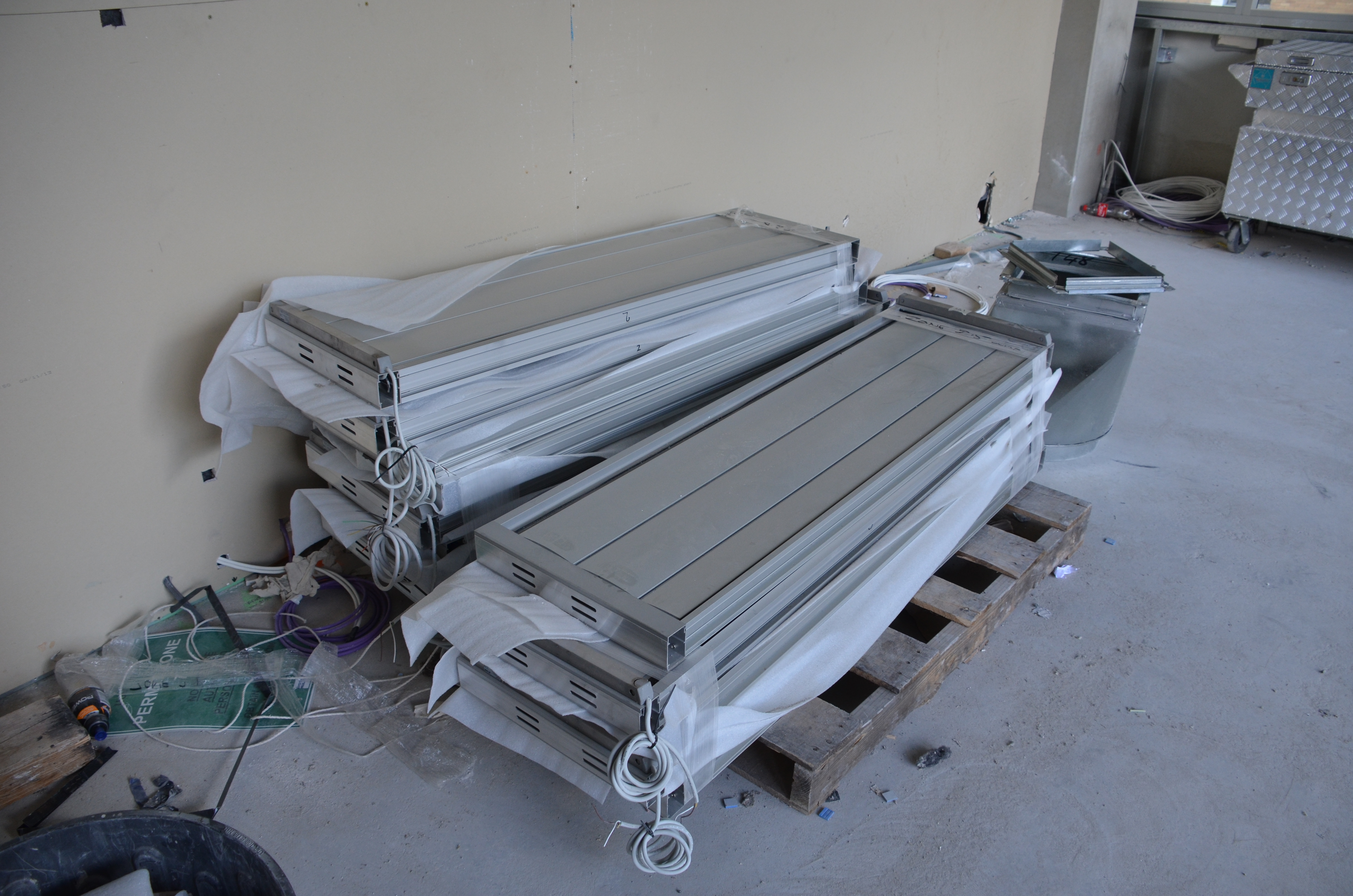 https://archive.abp.unimelb.edu.au/objects/images/Construction/Images/Ceilings/Suspended metal/DSC_5936.JPG https://archive.abp.unimelb.edu.au/objects/images/Construction/Images/Ceilings/Suspended metal/DSC_5936.JPG