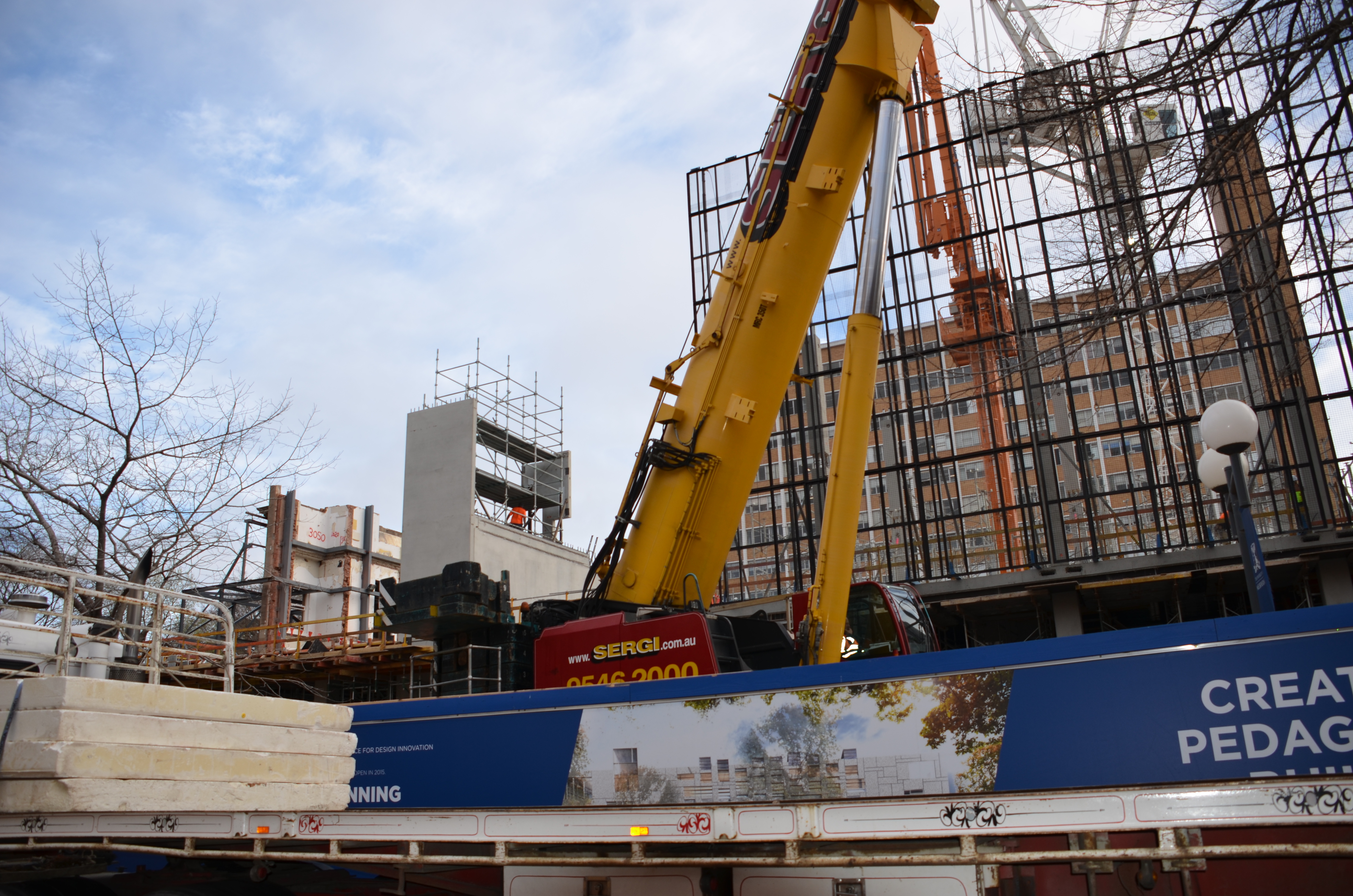 https://archive.abp.unimelb.edu.au/objects/images/Construction/Images/Precast structural concrete walls and columns/Levesl 2-5/DSC_1909.JPG https://archive.abp.unimelb.edu.au/objects/images/Construction/Images/Precast structural concrete walls and columns/Levesl 2-5/DSC_1909.JPG