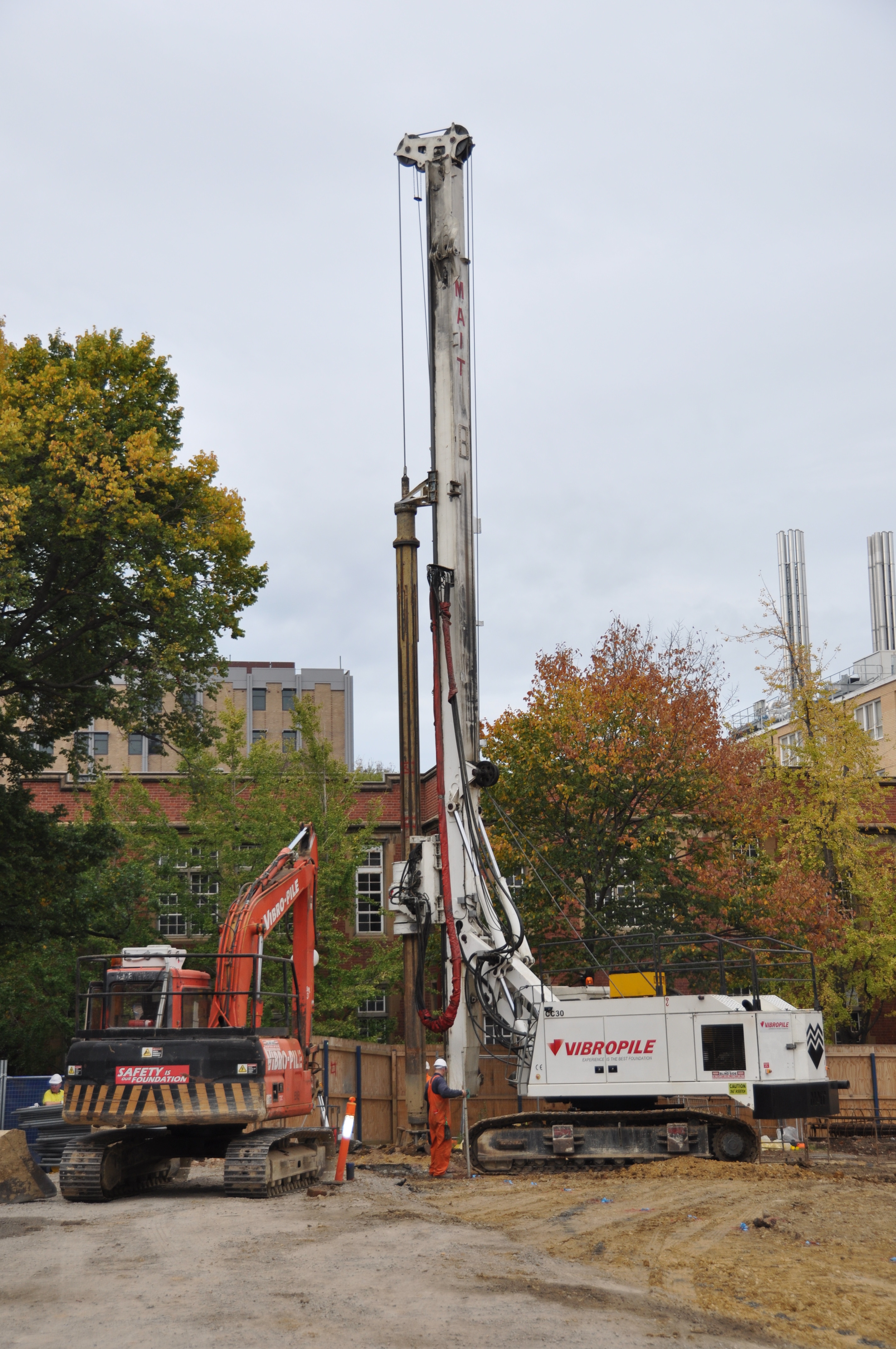 https://archive.abp.unimelb.edu.au/objects/images/Construction/Images/Basement/Bored pier construction/DSC_0072.JPG