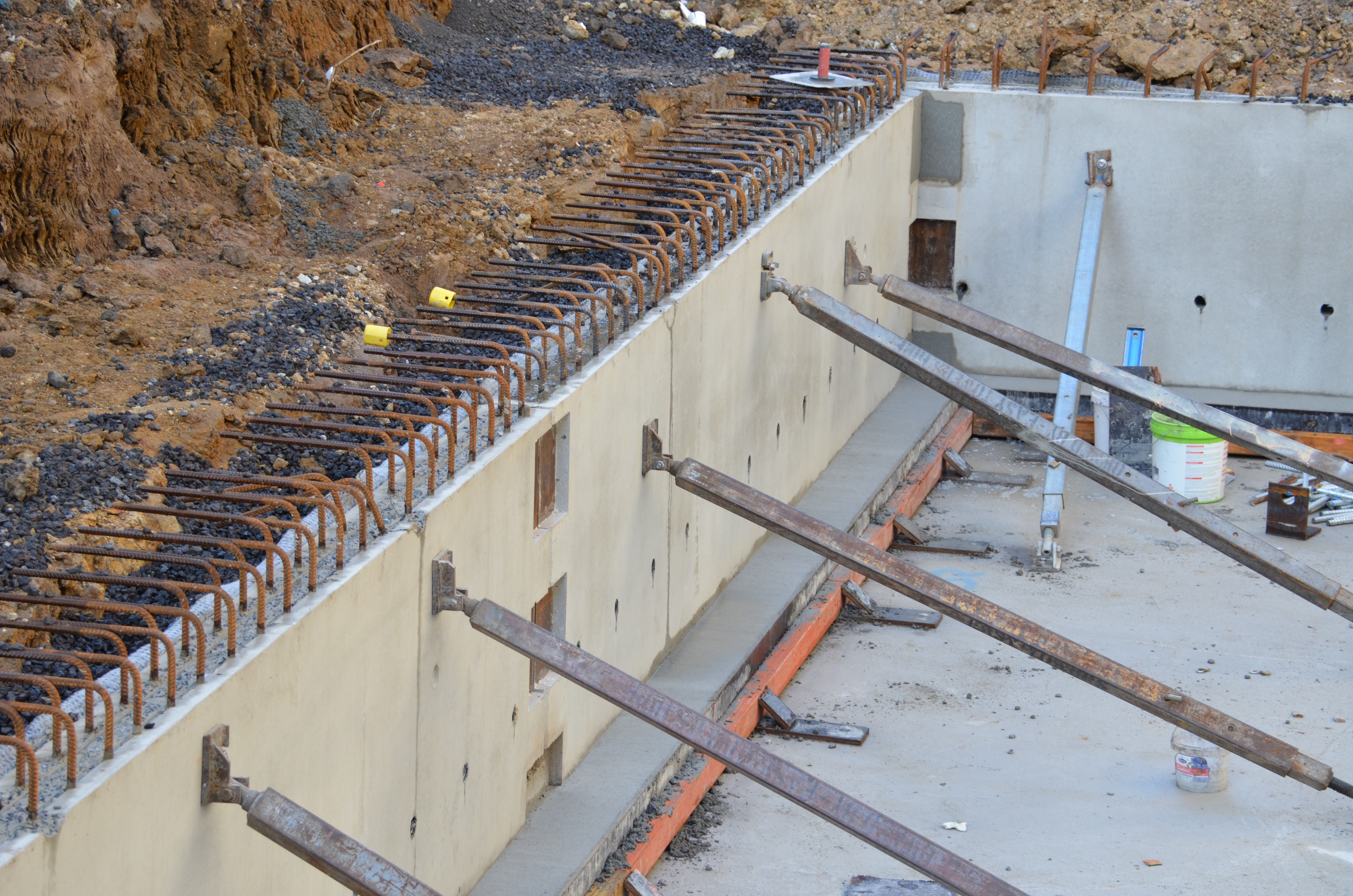 https://archive.abp.unimelb.edu.au/objects/images/Construction/Images/Services/Mechanical/Air intake plenums/DSC_7959.JPG