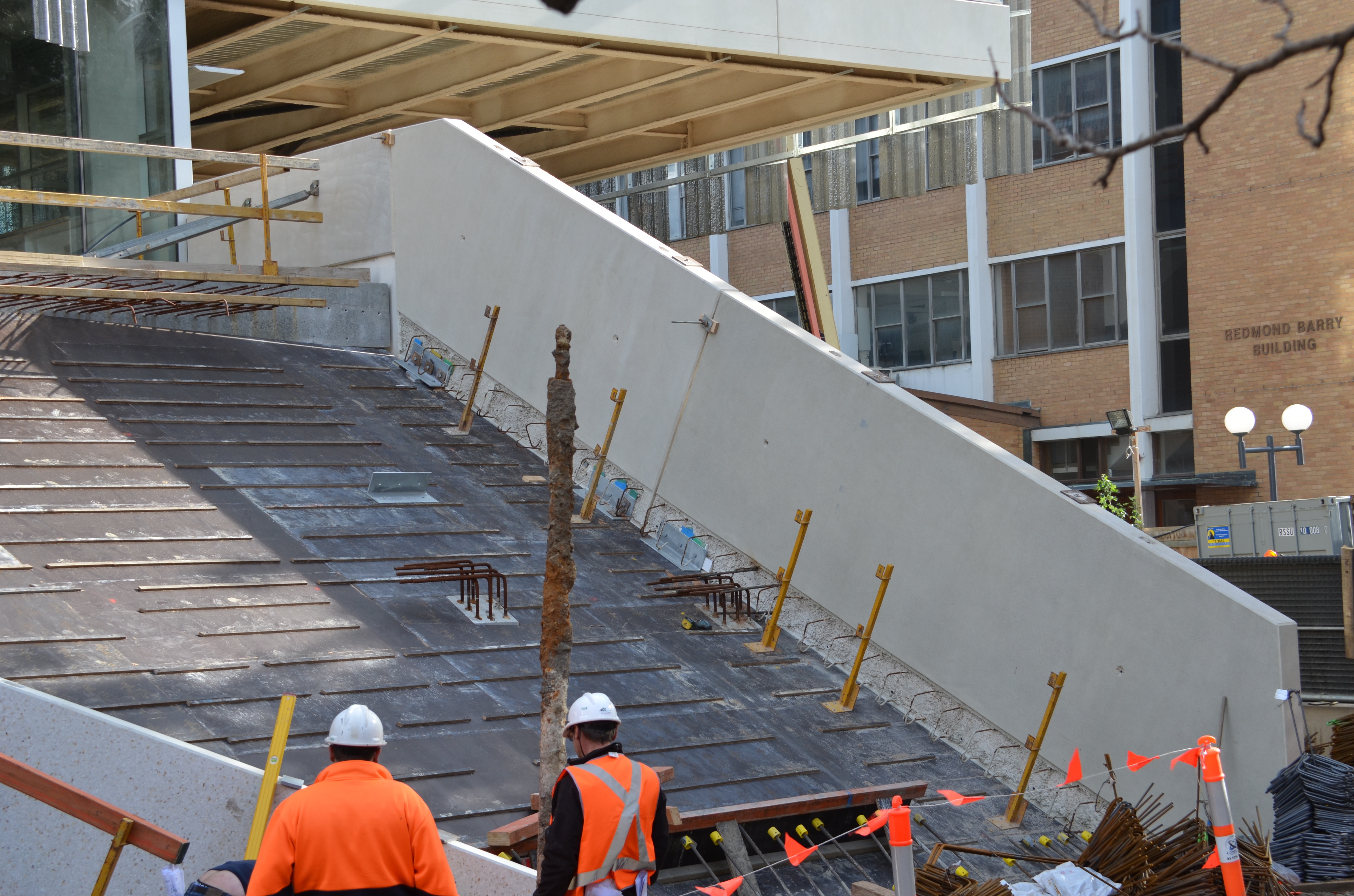 https://archive.abp.unimelb.edu.au/objects/images/Construction/Images/Stairs, walkways and balustrades/External east stairs/DSC_8484.JPG