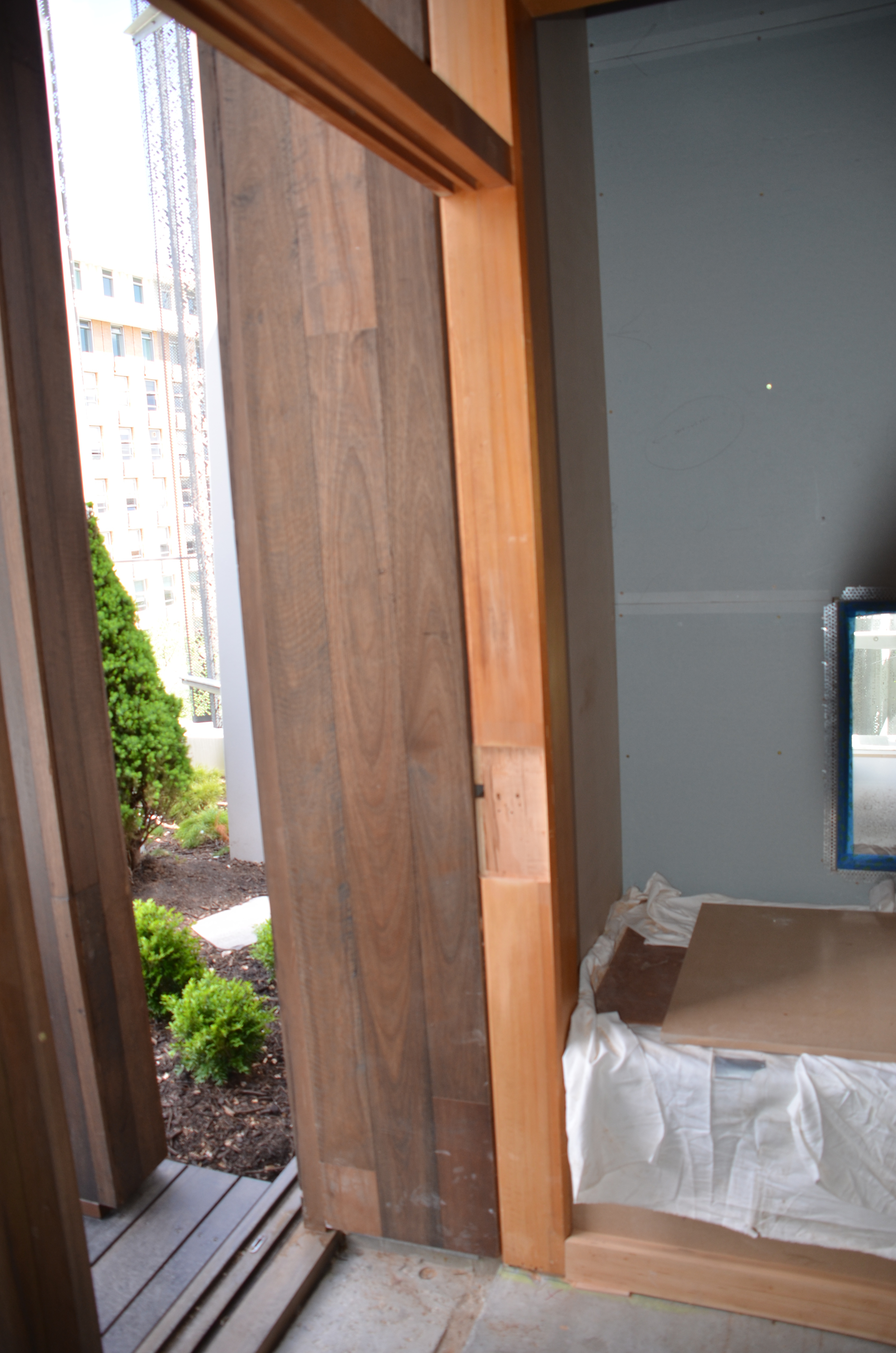 https://archive.abp.unimelb.edu.au/objects/images/Construction/Images/Japanese room refit/DSD_0593.JPG https://archive.abp.unimelb.edu.au/objects/images/Construction/Images/Japanese room refit/DSD_0593.JPG