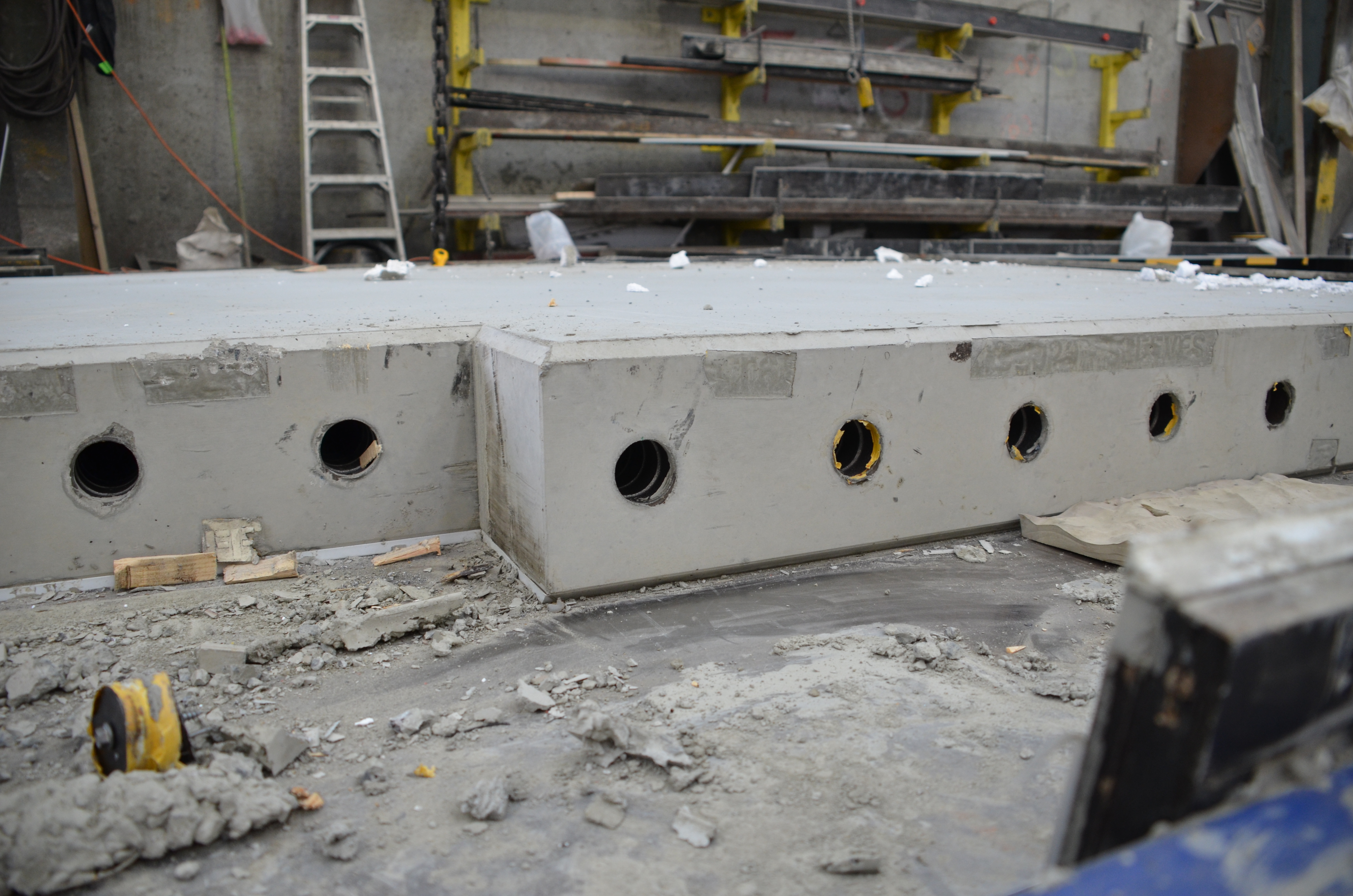 https://archive.abp.unimelb.edu.au/objects/images/Construction/Images/Precast structural concrete walls and columns/Manufacturer Advanced Precast/DSC_0610.JPG