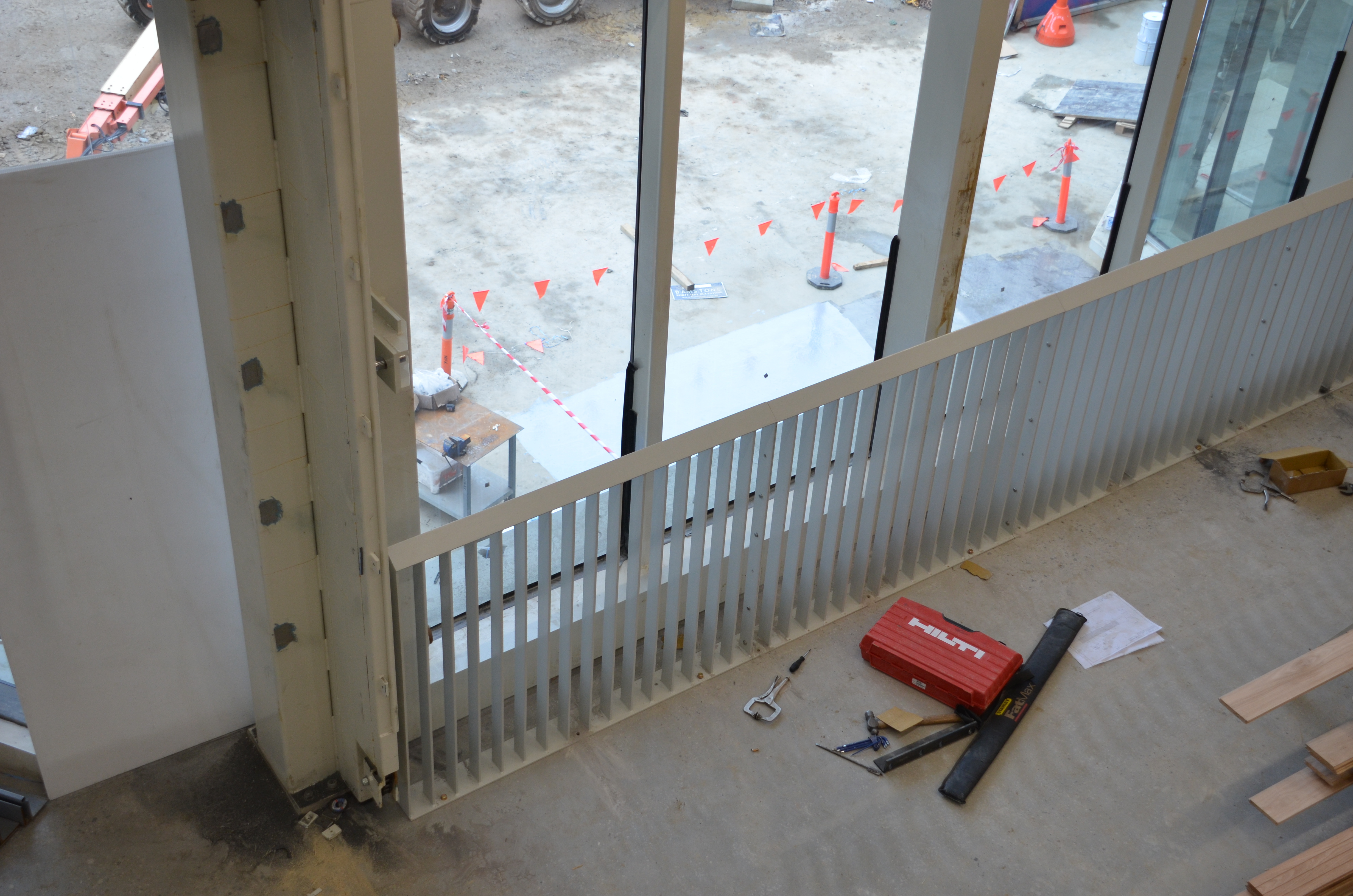 https://archive.abp.unimelb.edu.au/objects/images/Construction/Images/Stairs, walkways and balustrades/Steel balustrade atrium vertical sliding door/DSC_8998.JPG https://archive.abp.unimelb.edu.au/objects/images/Construction/Images/Stairs, walkways and balustrades/Steel balustrade atrium vertical sliding door/DSC_8998.JPG
