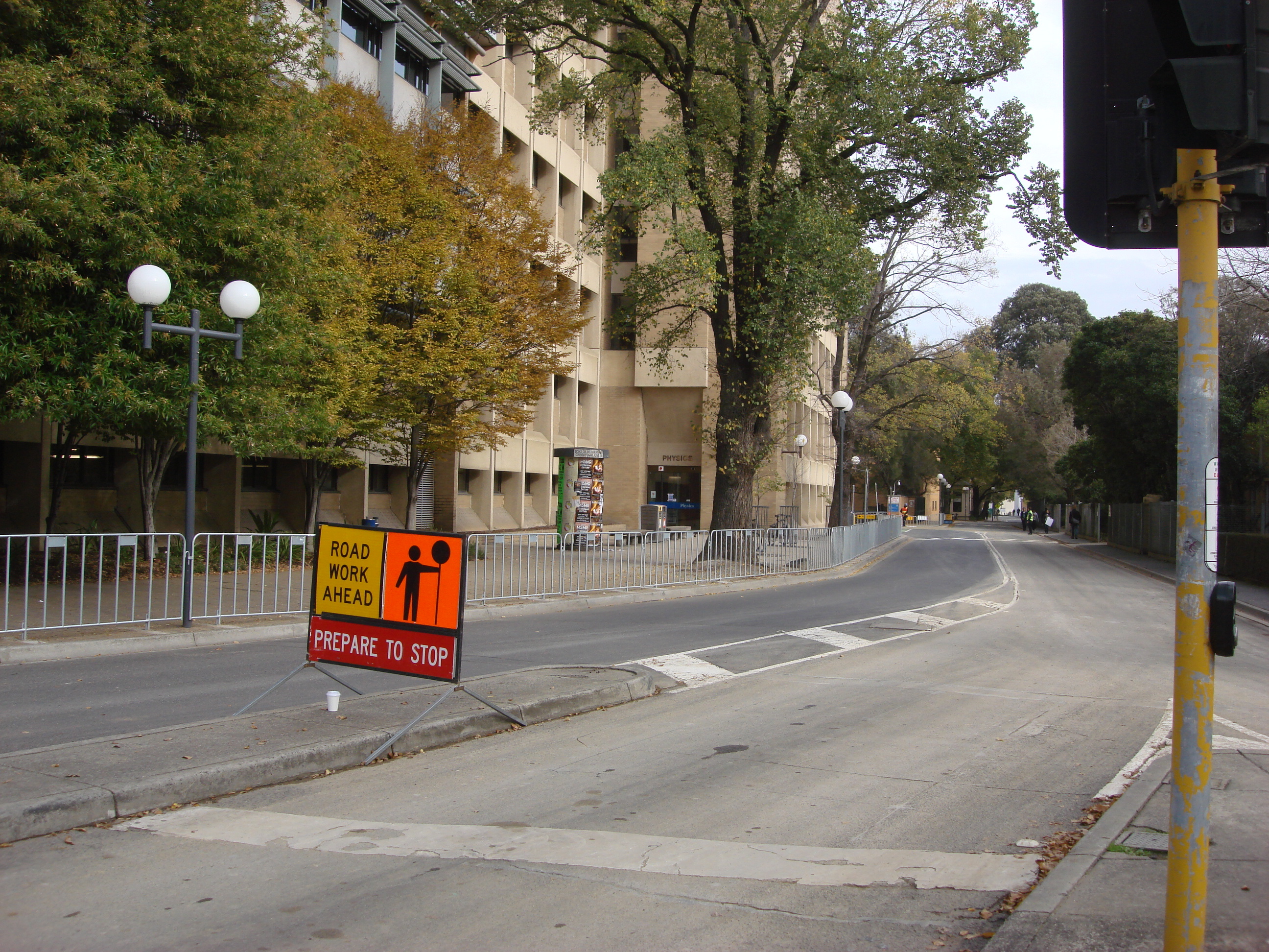 https://archive.abp.unimelb.edu.au/objects/images/Construction/Images/Site facilities/Traffic management & cleanup/DSC_0009K.JPG https://archive.abp.unimelb.edu.au/objects/images/Construction/Images/Site facilities/Traffic management & cleanup/DSC_0009K.JPG