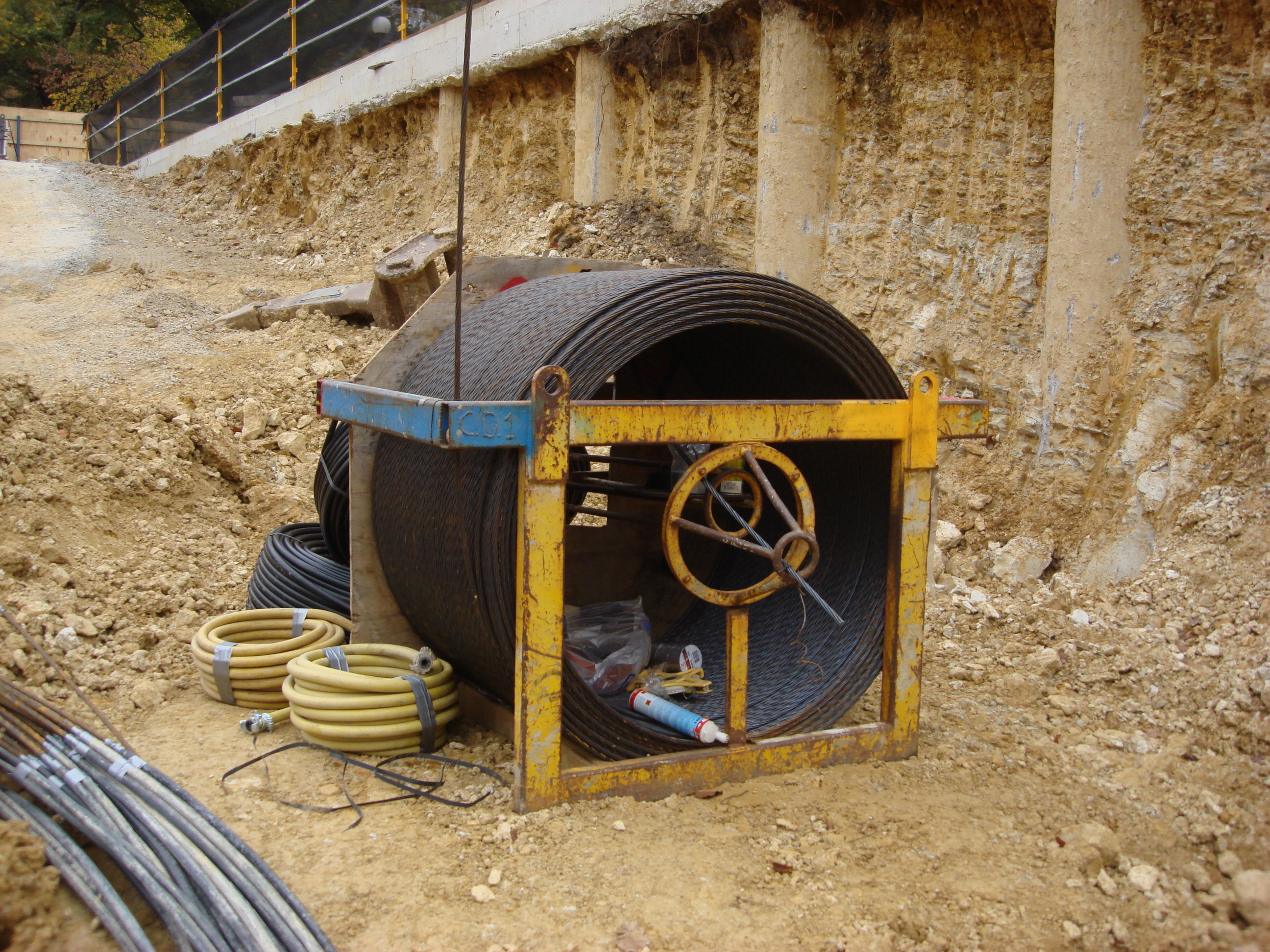 https://archive.abp.unimelb.edu.au/objects/images/Construction/Images/Basement/Ground anchors/DSC_0160N.JPG