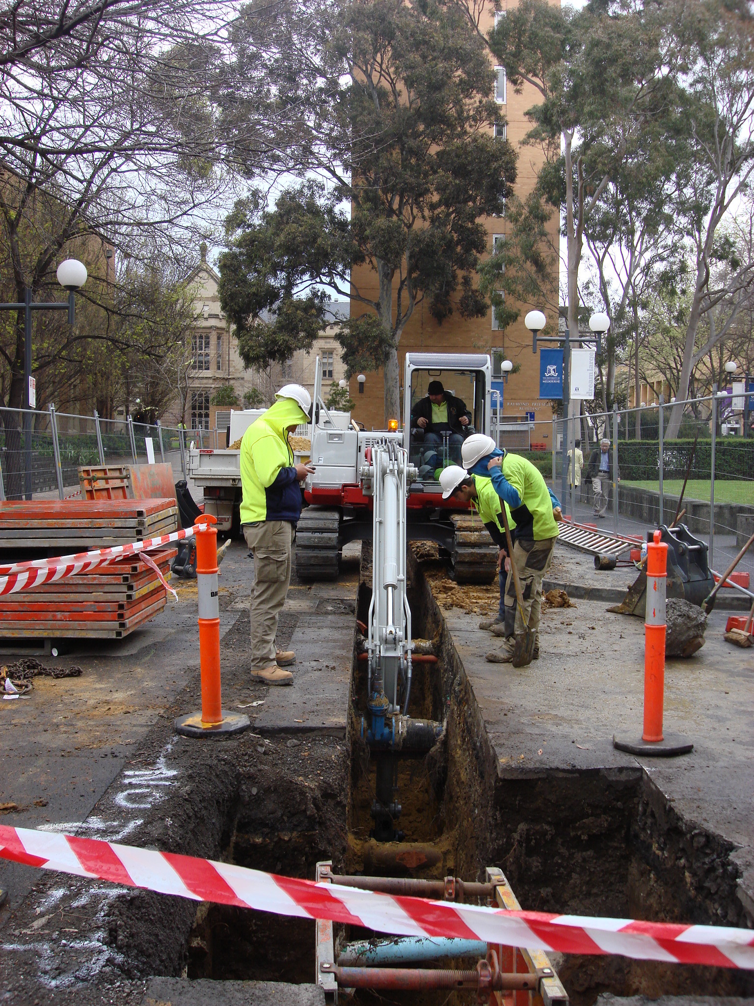 https://archive.abp.unimelb.edu.au/objects/images/Pre-construction/Enabling works/DSC06828.JPG https://archive.abp.unimelb.edu.au/objects/images/Pre-construction/Enabling works/DSC06828.JPG
