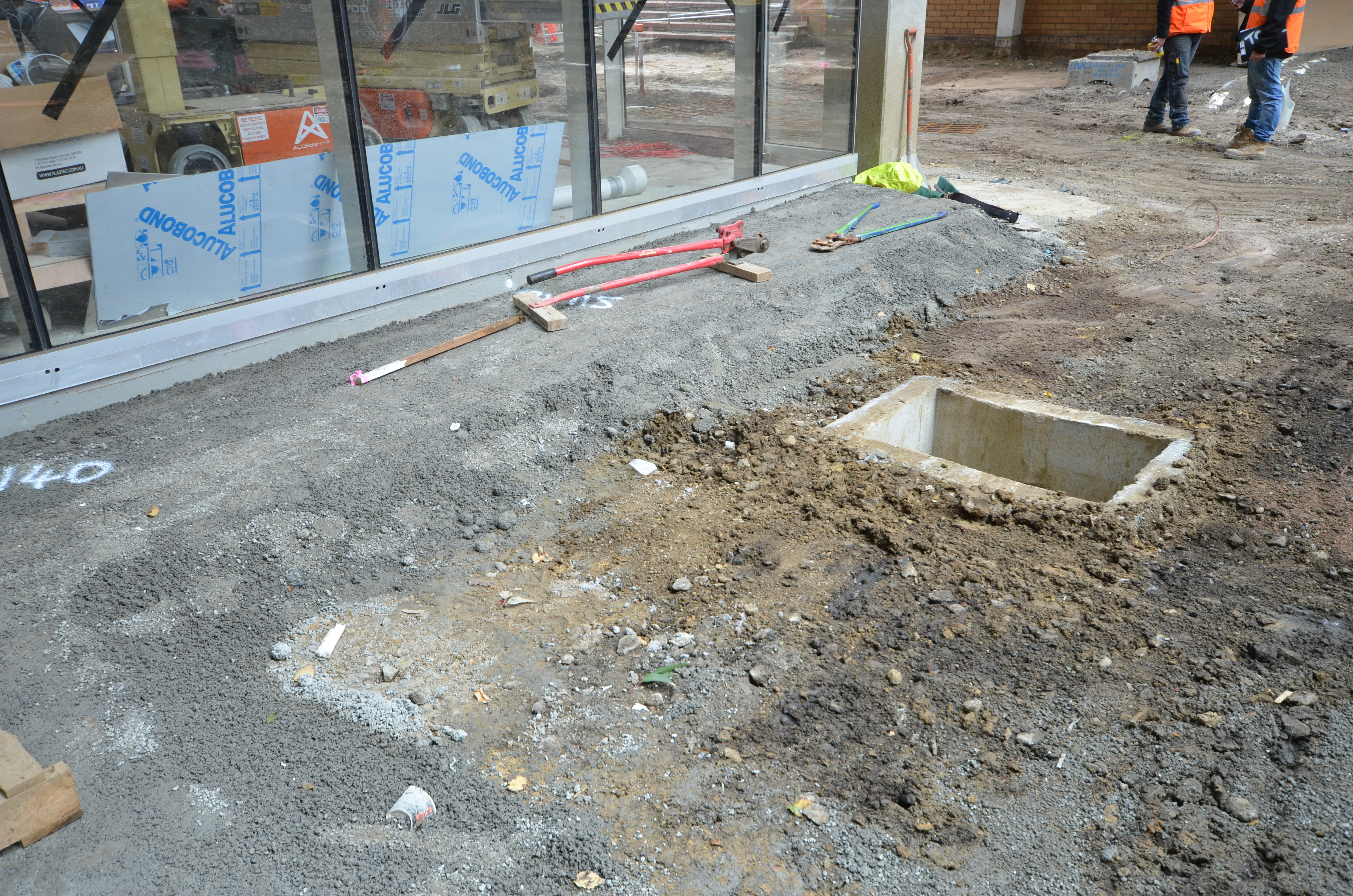 https://archive.abp.unimelb.edu.au/objects/images/Construction/Images/External Works/Groundworks/DSC_8862.JPG